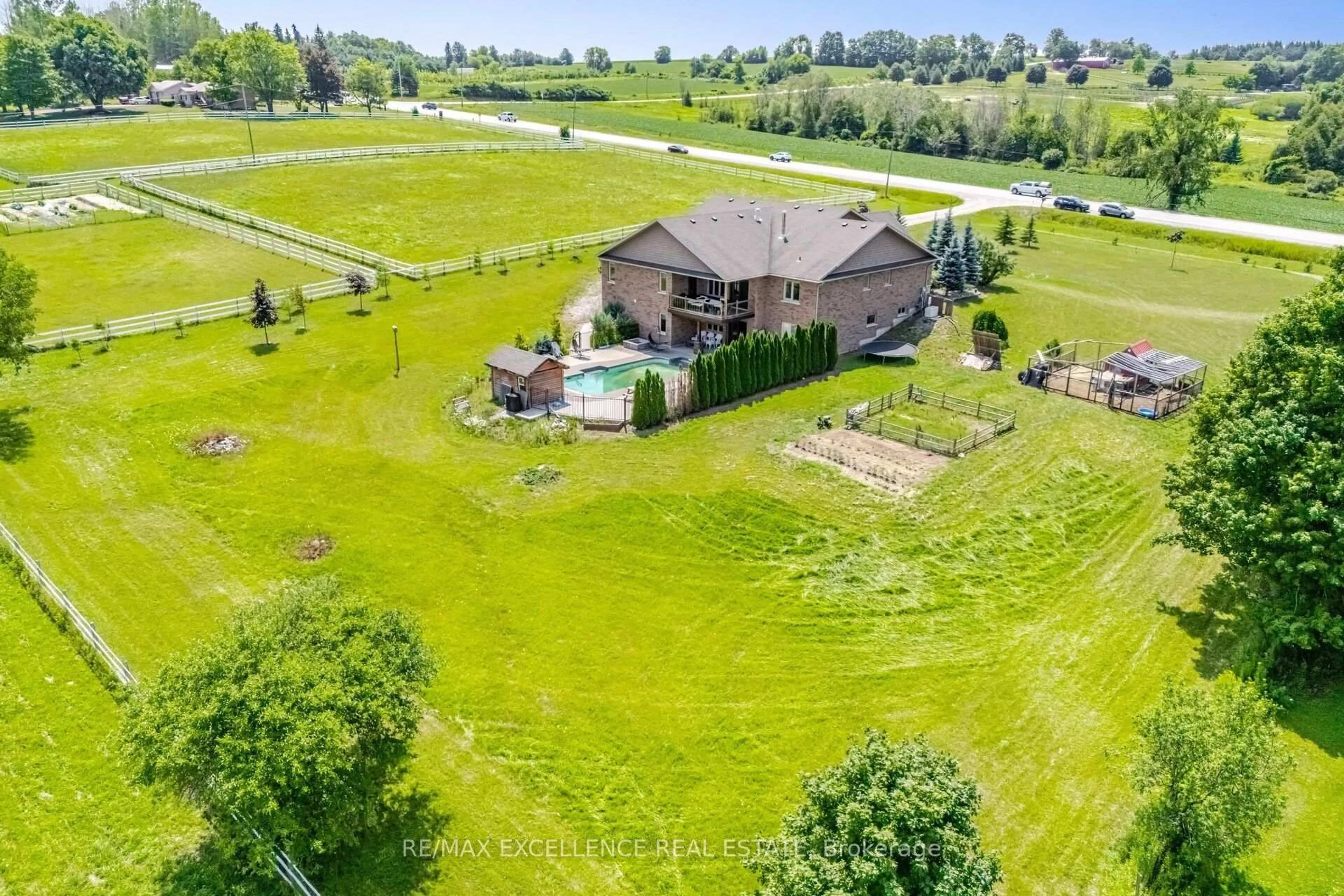A pic from outside/outdoor area/front of a property/back of a property/a pic from drone, water/lake/river/ocean view for 5593 Trafalgar Rd, Erin Ontario N0B 1Z0