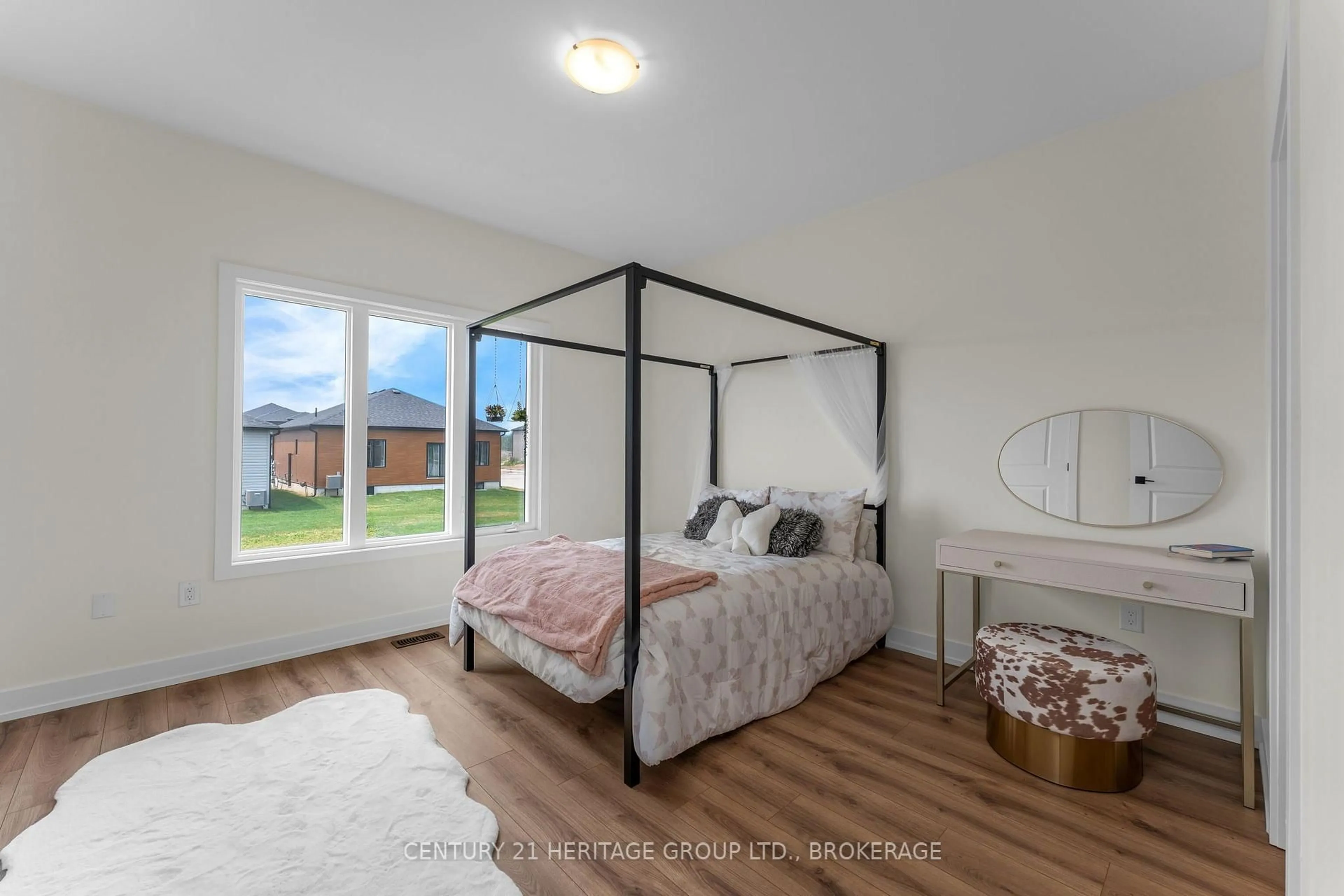 Bedroom with bed, unknown for 60 Dusenbury Dr, Bissett Creek Ontario K0H 2H0