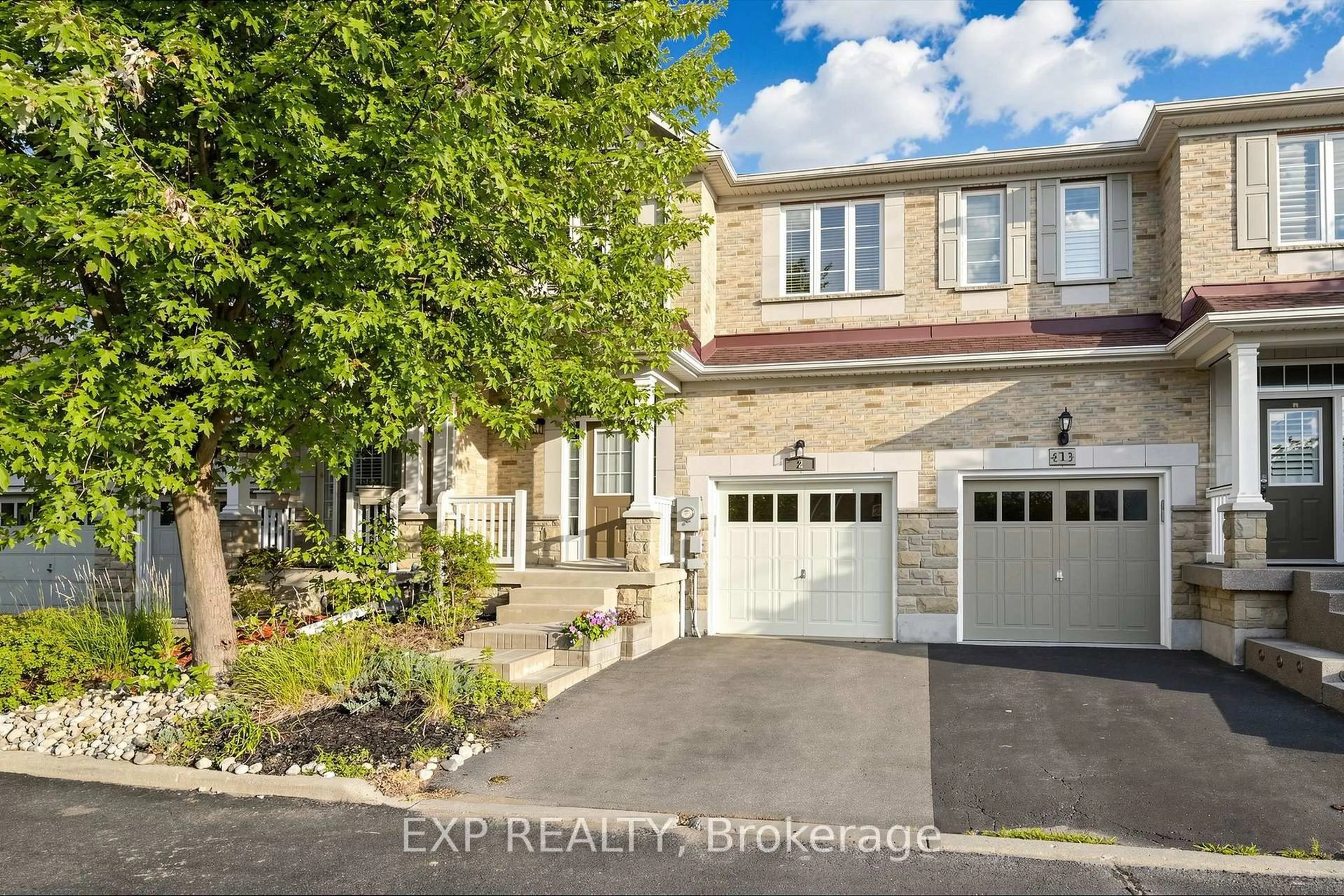 A pic from outside/outdoor area/front of a property/back of a property/a pic from drone, street for 2-28 Doon Mills Dr, Kitchener Ontario N2P 2W9