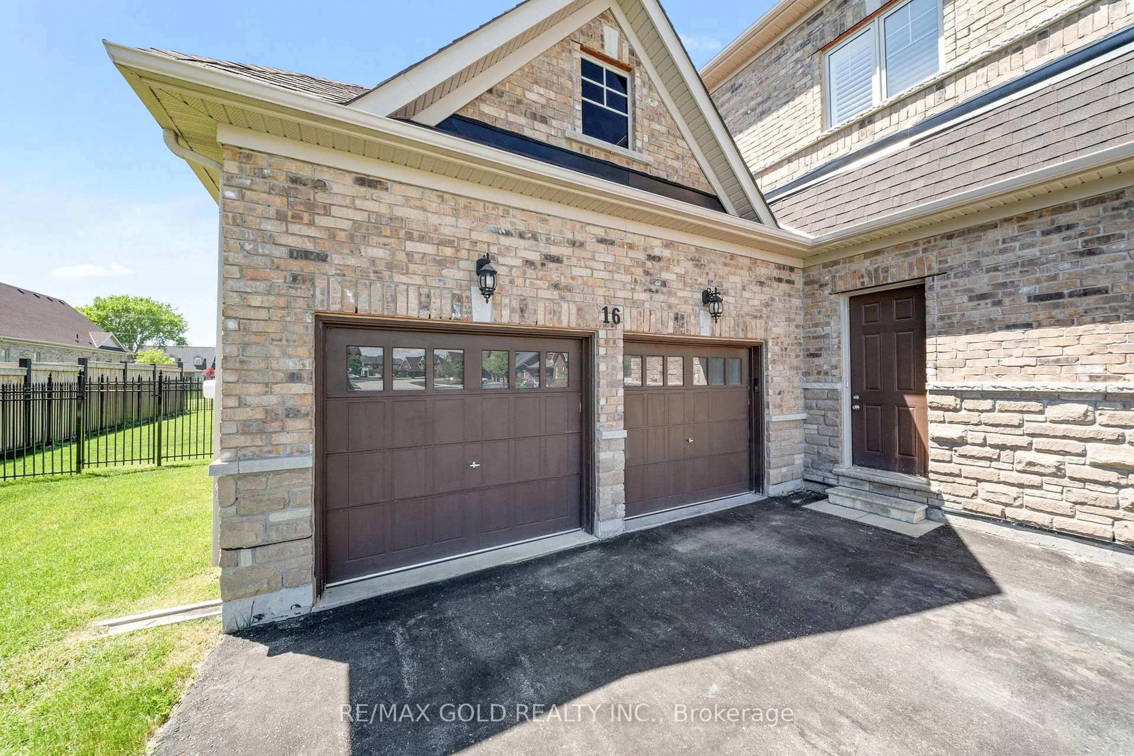 Home with brick exterior material, street for 16 Meek Ave, Mono Ontario L9W 6W8