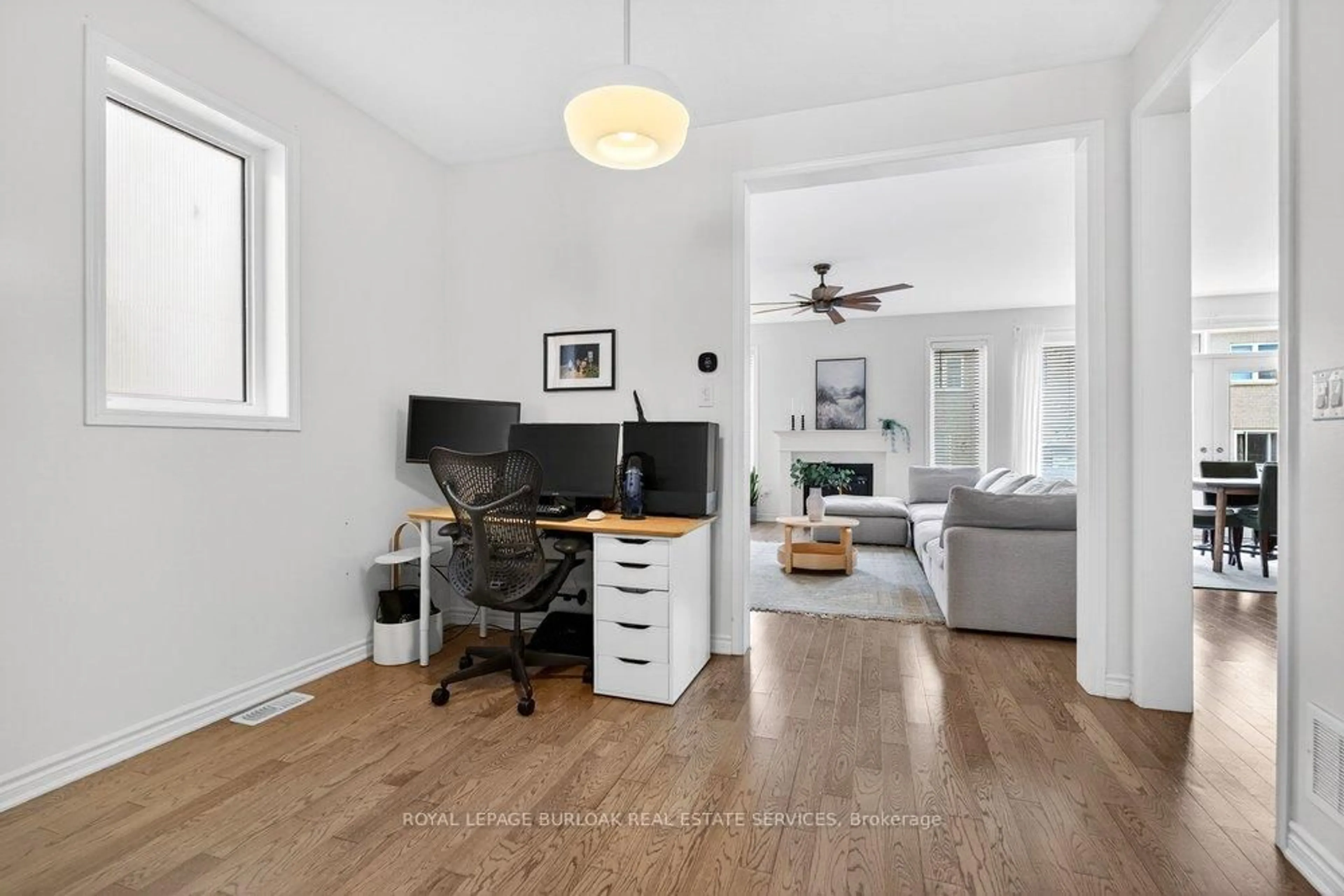A pic of a room for 145 Stillwater Cres, Hamilton Ontario L8B 1V5