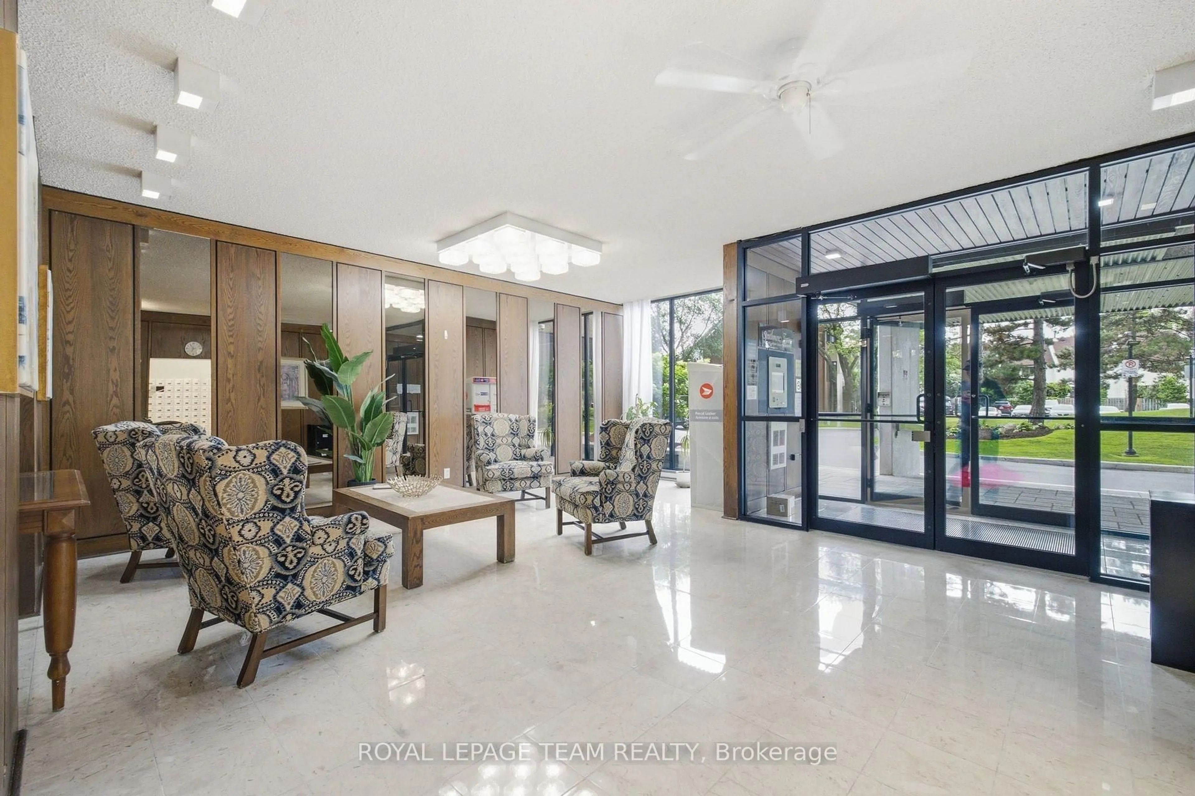 Lobby for 3360 Southgate Rd #303, Ottawa Ontario K1V 9A6