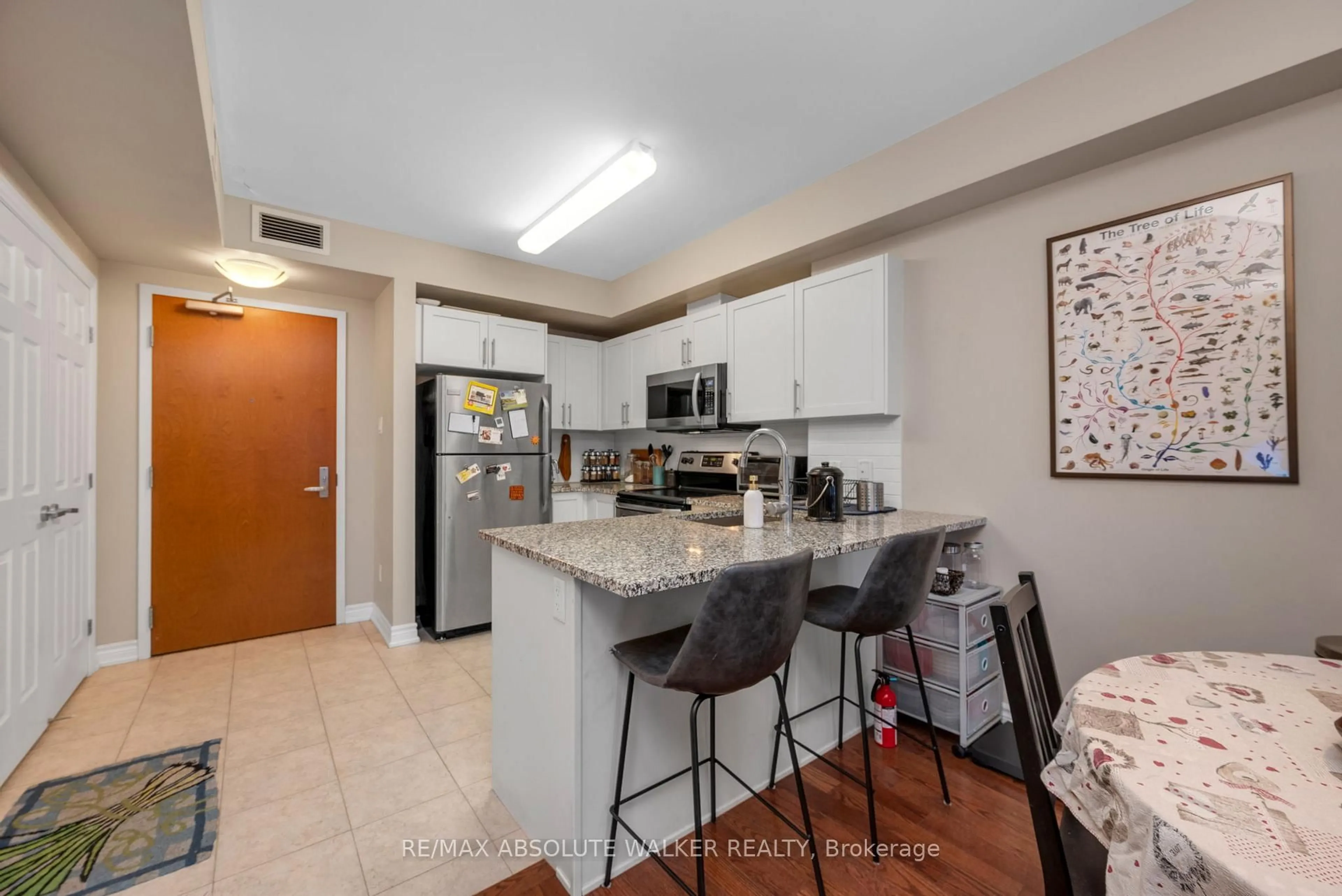 Standard kitchen, unknown for 195 Besserer St #1003, Ottawa Ontario K1N 0B6