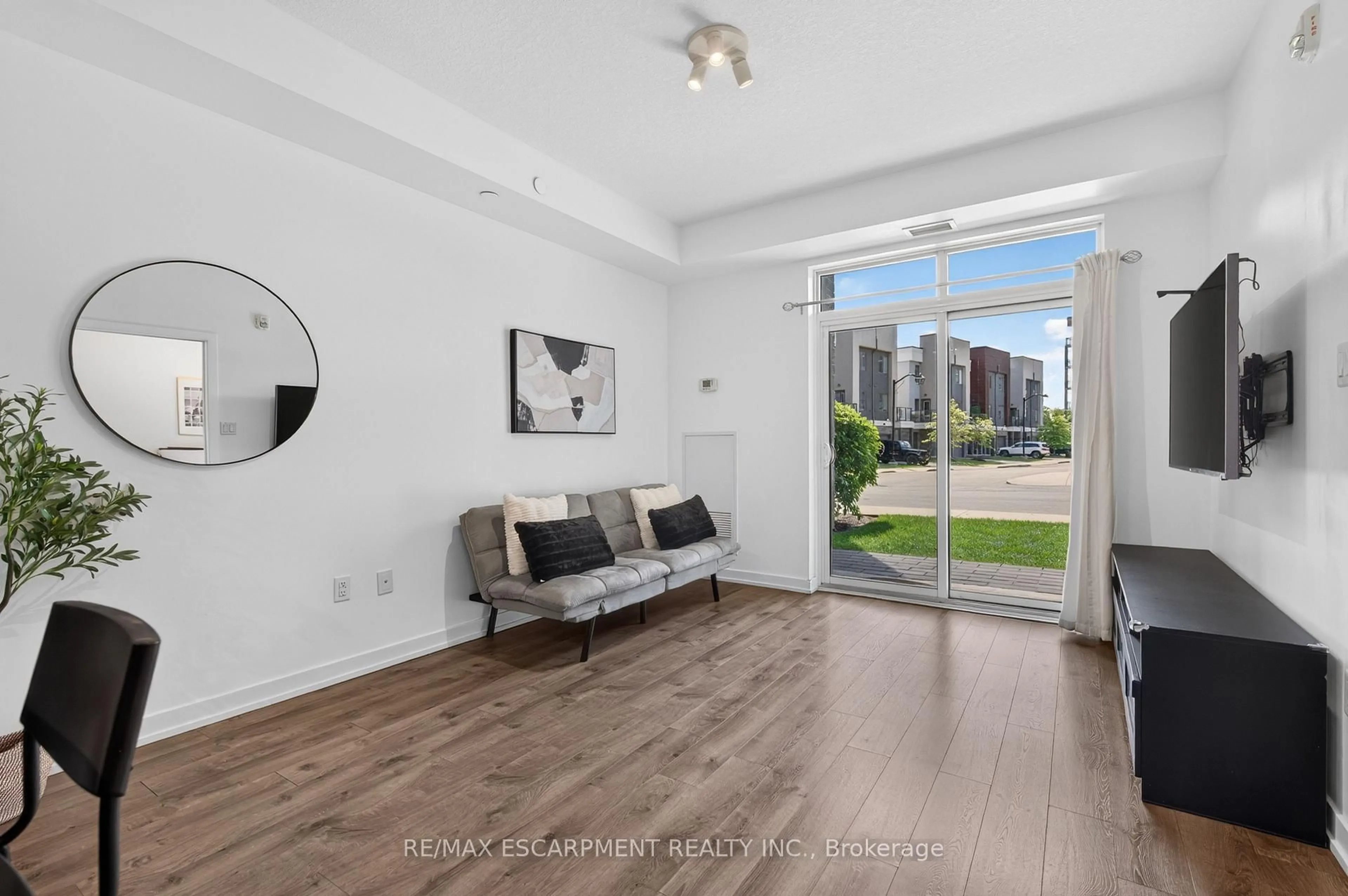 Unknown for 101 Shoreview Pl #123, Hamilton Ontario L8E 0K2