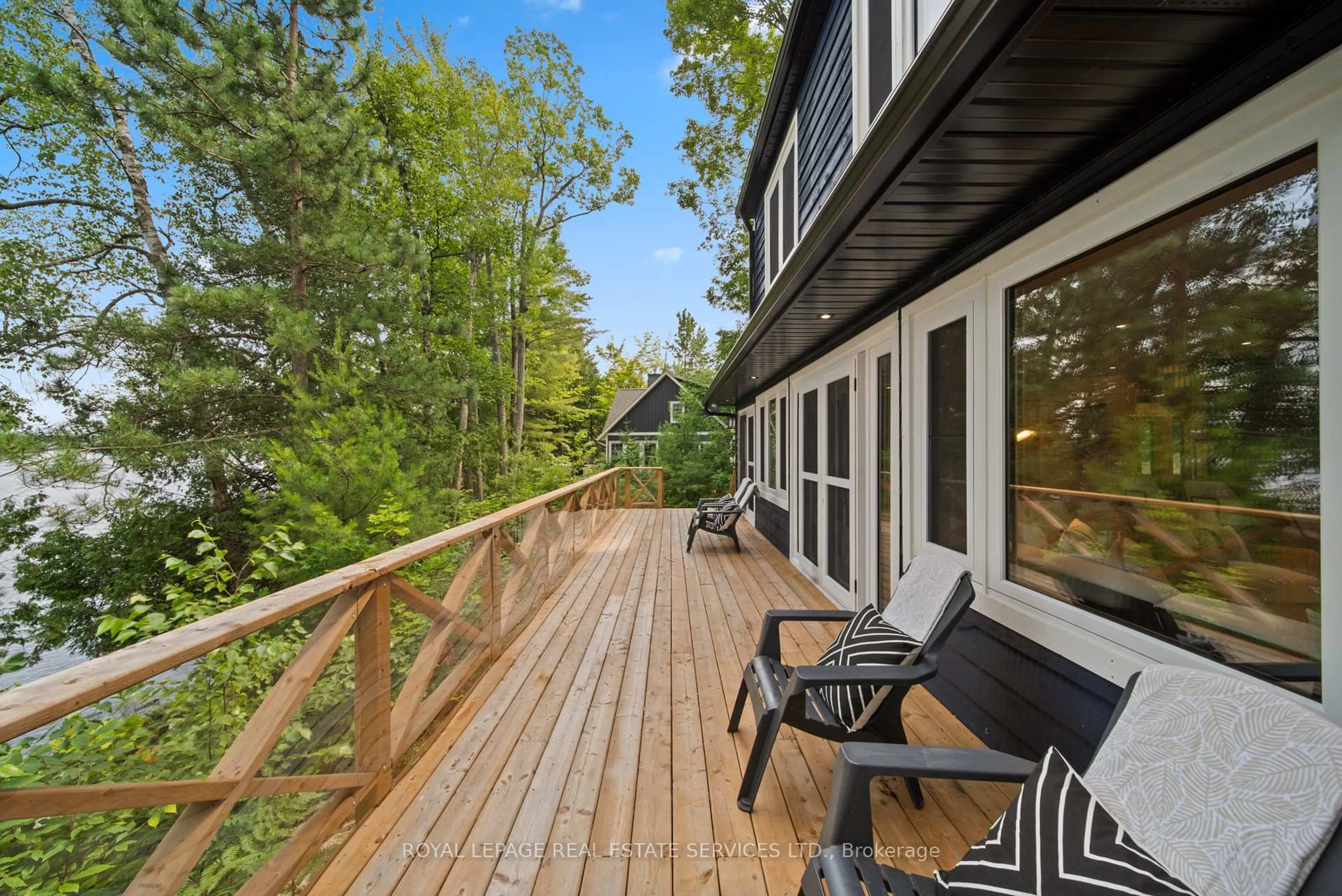 Patio, forest/trees view for 1024 Lidsley Rd, Muskoka Lakes Ontario P1P 1R2