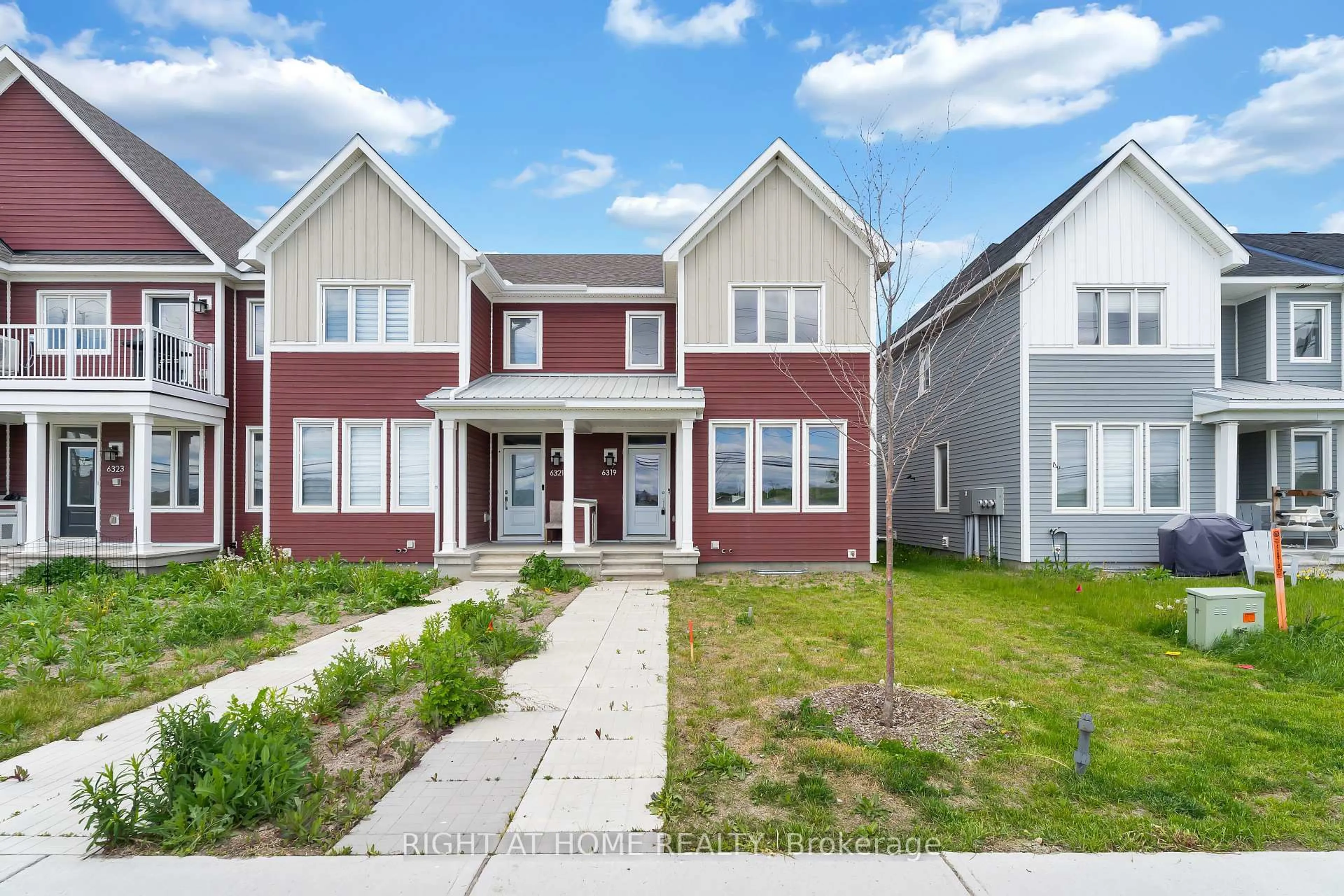 Home with vinyl exterior material, street for 6319 Perth St, Richmond Ontario K0A 2Z0