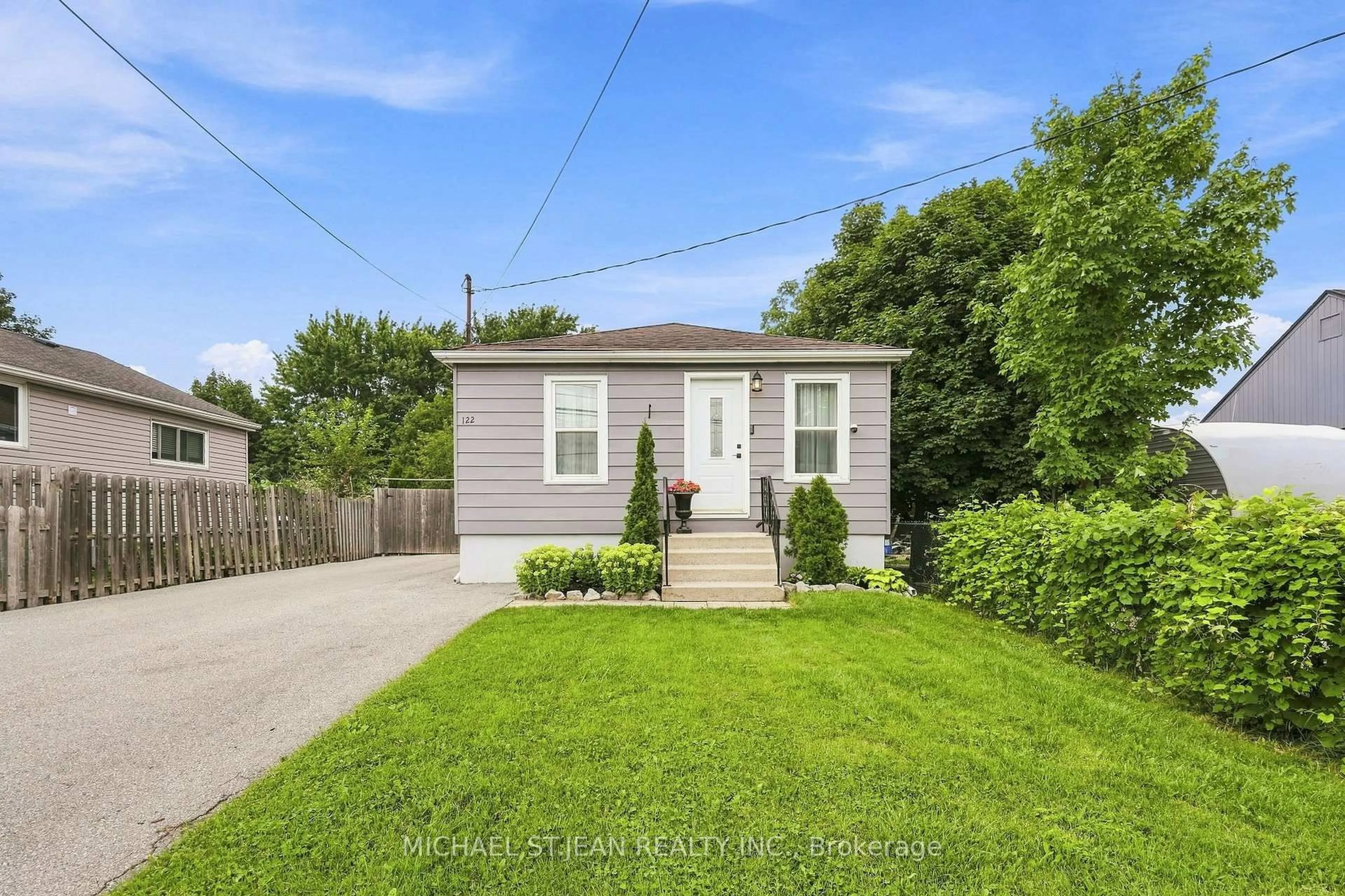Unknown for 122 Limeridge Rd, Hamilton Ontario L9C 2V2