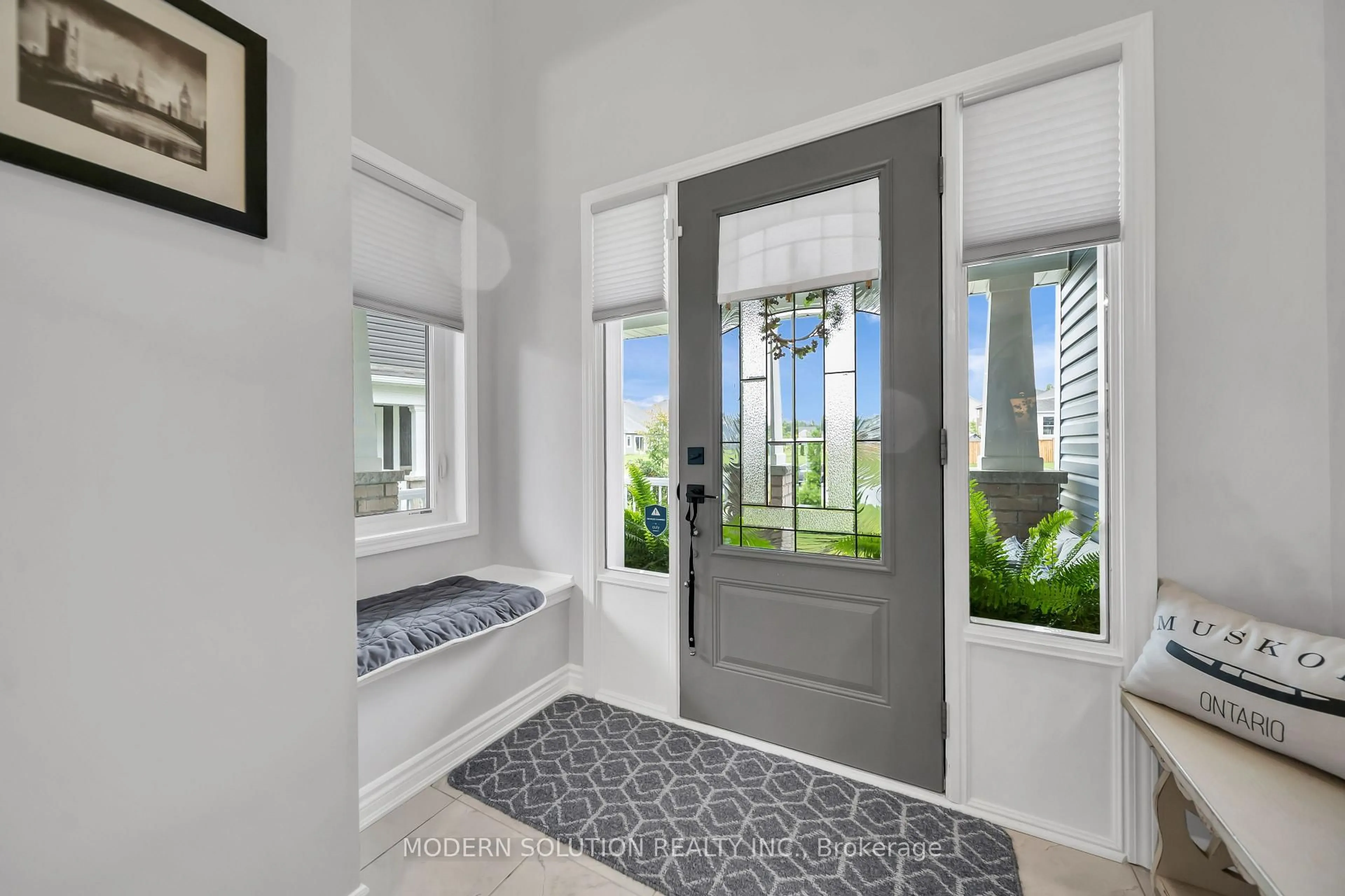 Indoor entryway for 16 Stother Cres, Bracebridge Ontario P1L 0G2