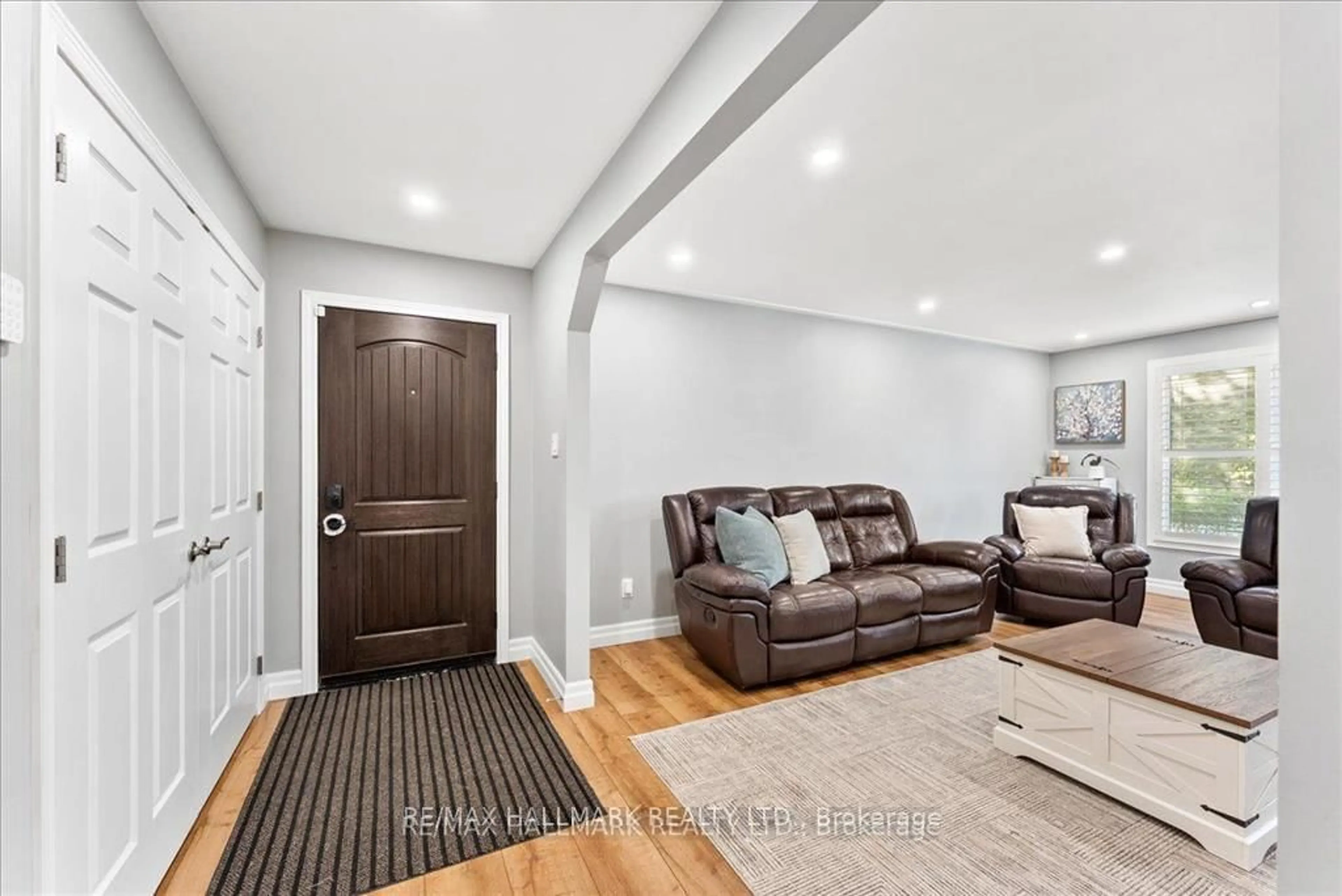 Unknown for 545 St George St, Centre Wellington Ontario N1M 1L1