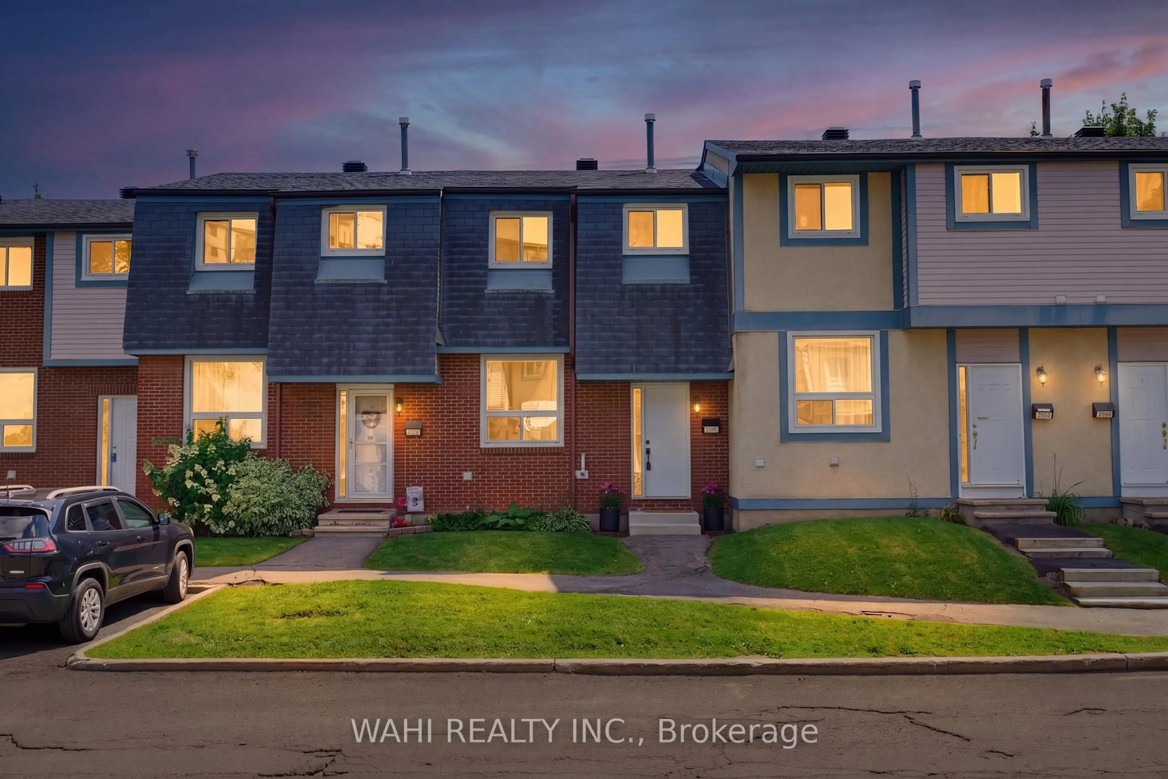 A pic from outside/outdoor area/front of a property/back of a property/a pic from drone, street for 3400 Paul Anka Dr #86, Ottawa Ontario K1V 0C9