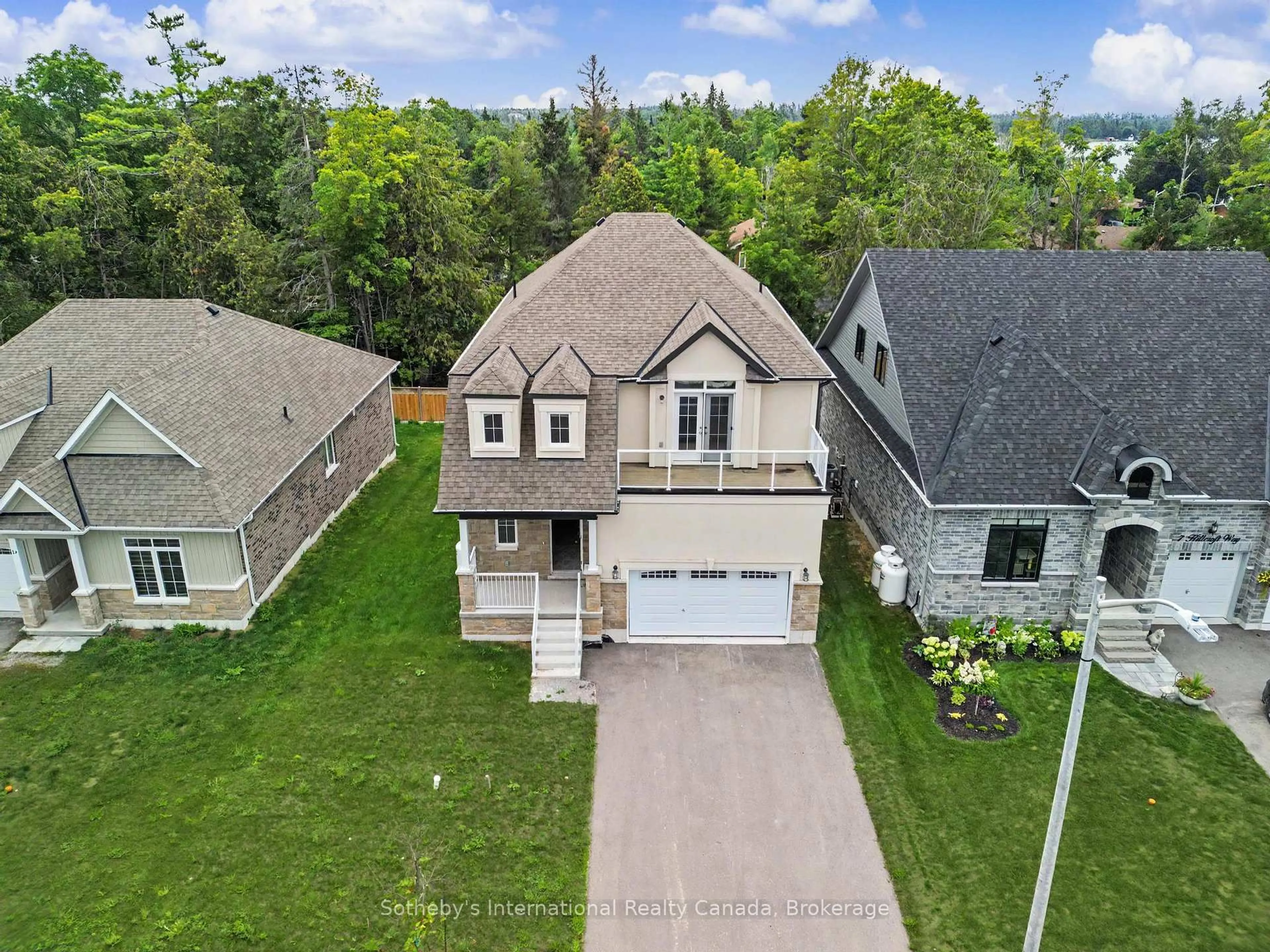 A pic from outside/outdoor area/front of a property/back of a property/a pic from drone, street for 9 Hillcroft Way, Kawartha Lakes Ontario K0M 1A0