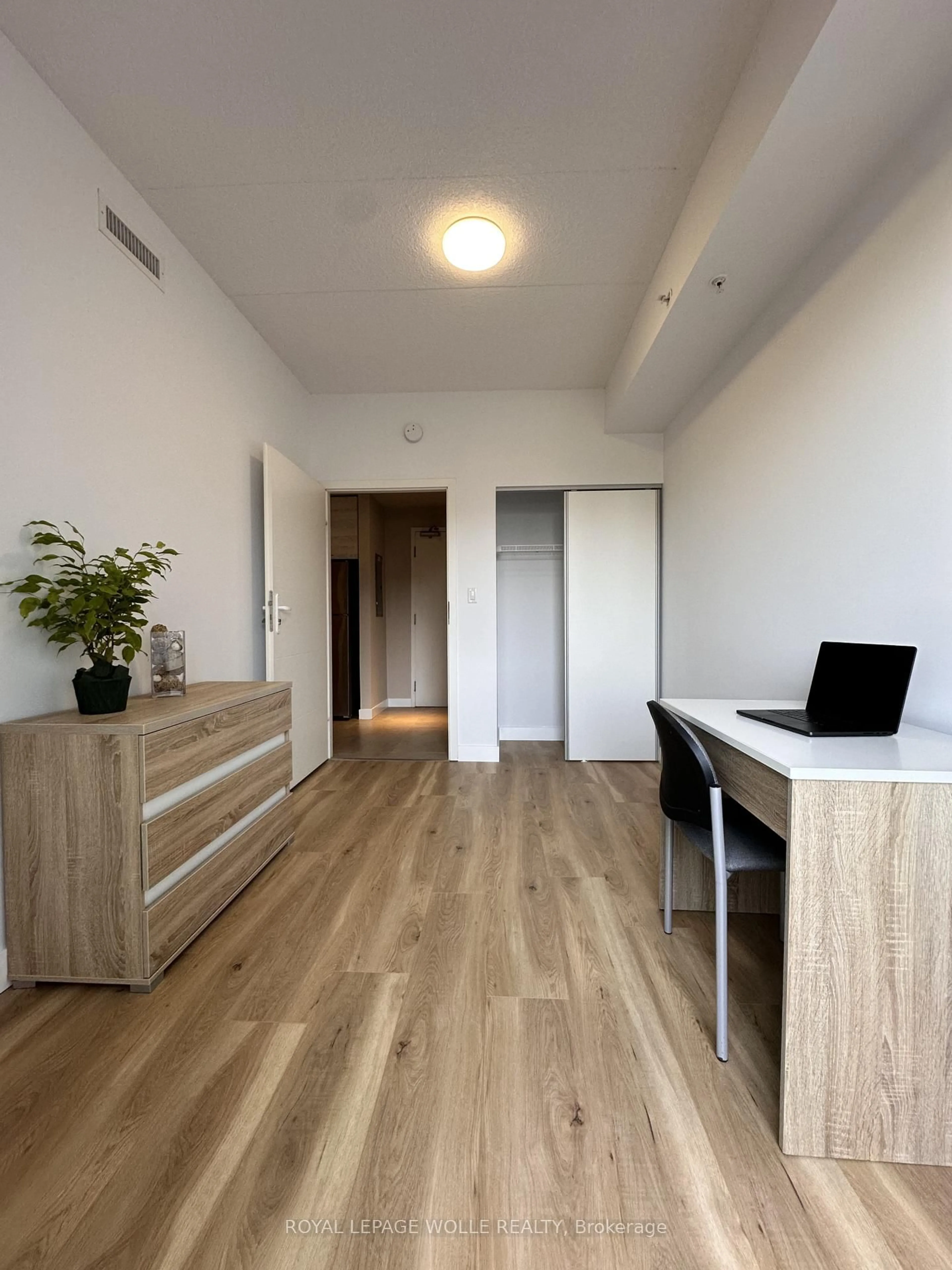 A pic of a room for 280 Lester St #404, Waterloo Ontario N2L 0G2