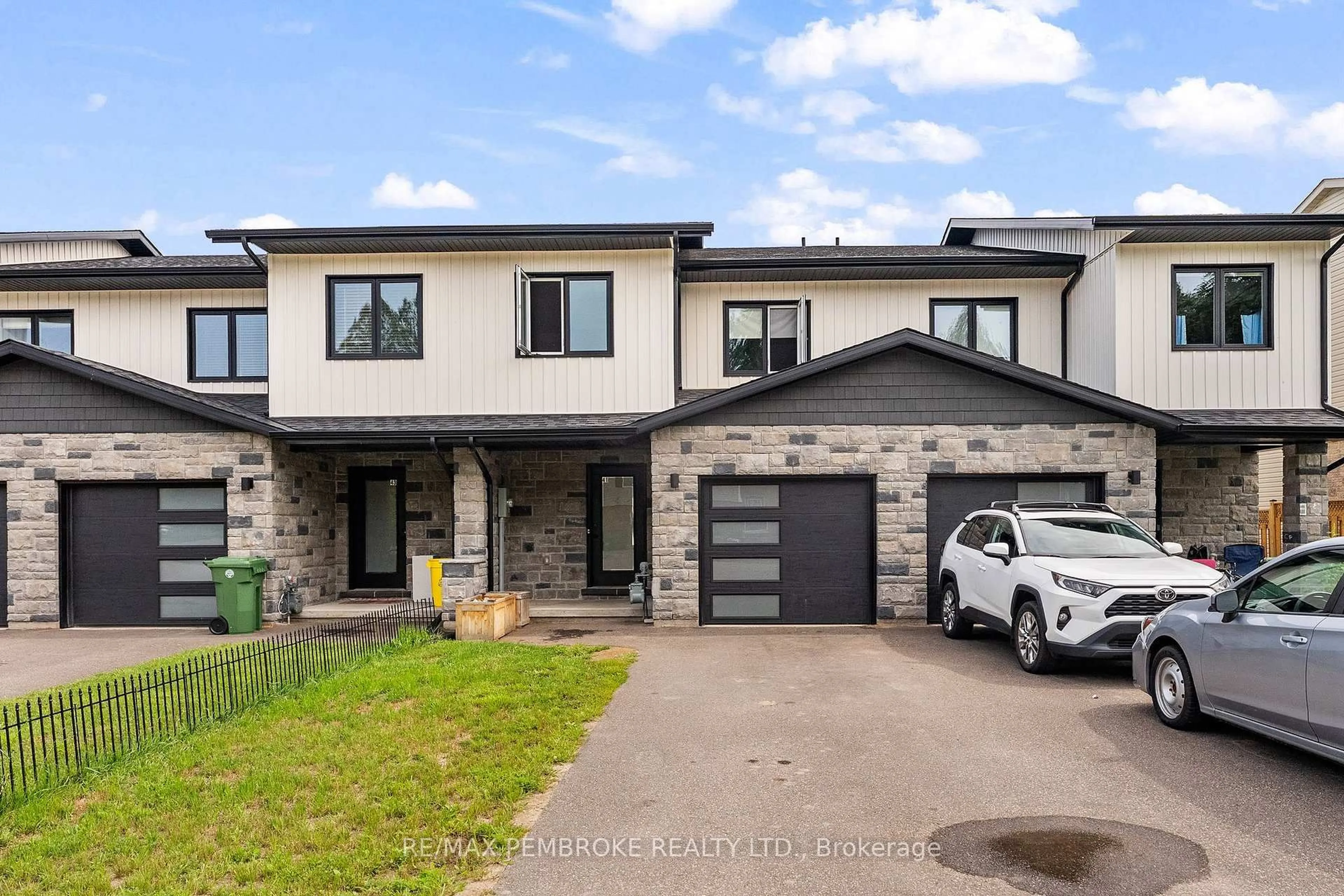 Home with brick exterior material, street for 41 Northbrook Rd, Petawawa Ontario K8H 3N5