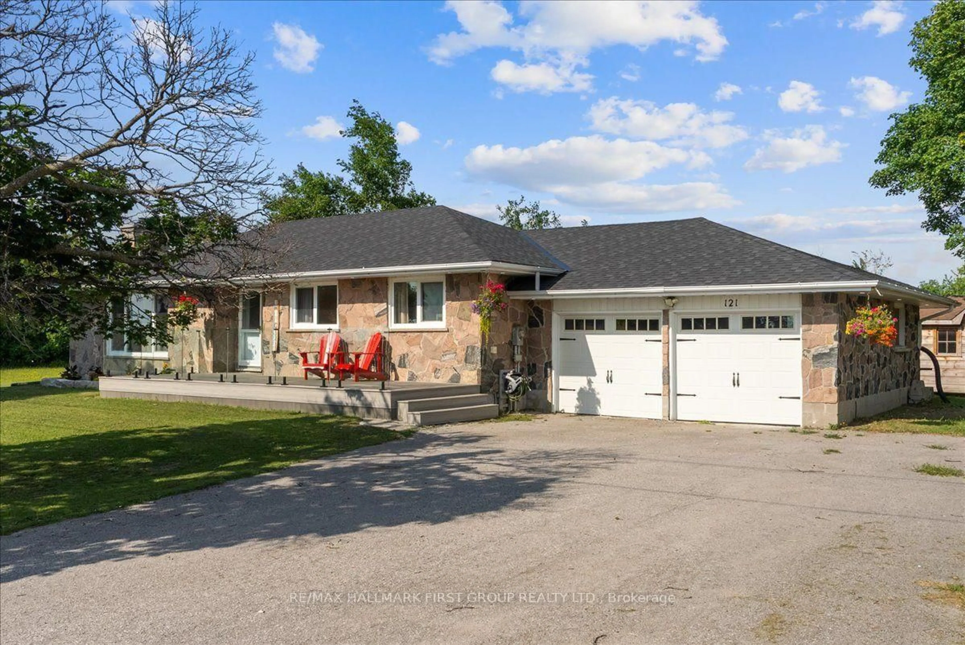 Unknown for 121 Nappadale St, Kawartha Lakes Ontario K0M 2T0