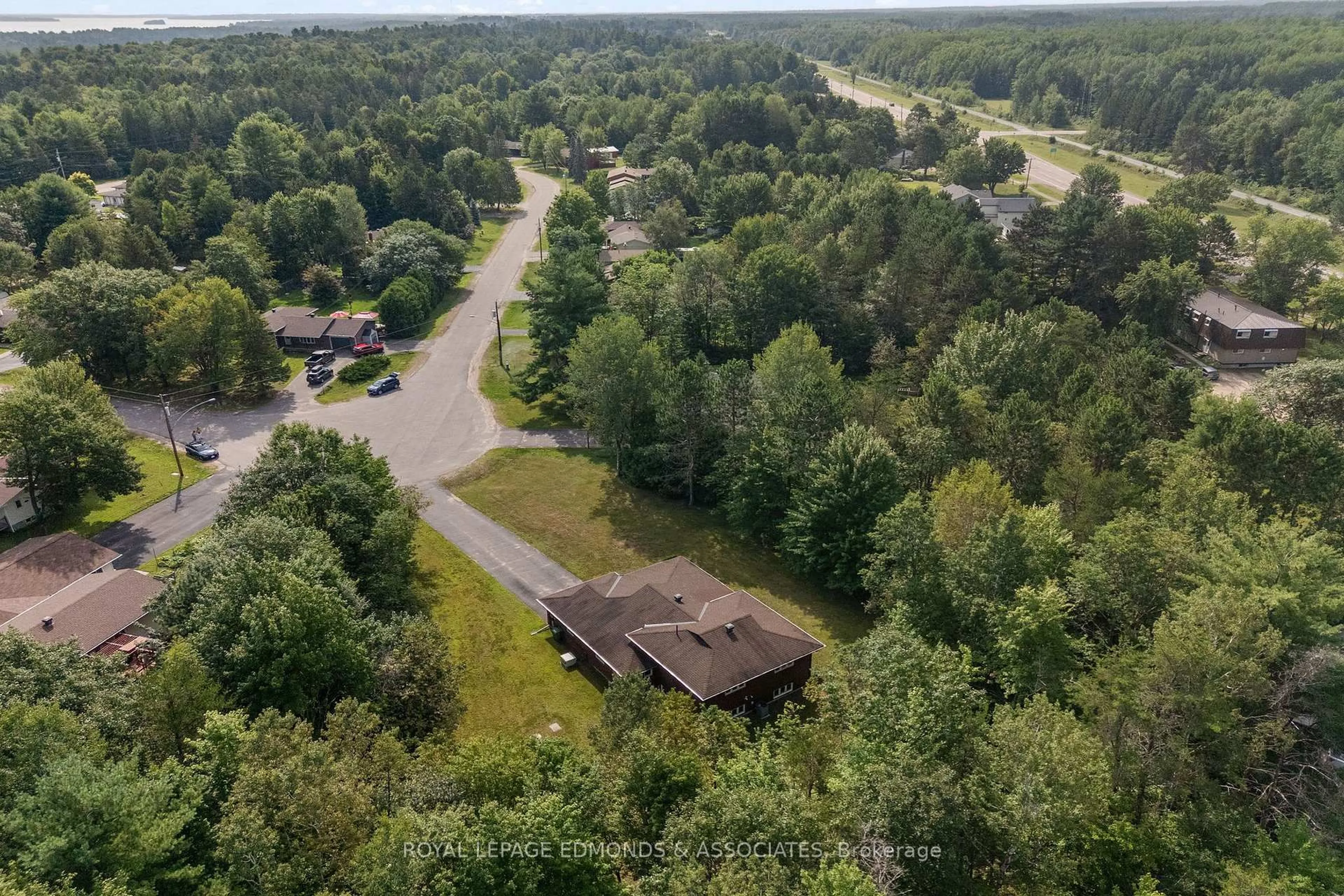 A pic from outside/outdoor area/front of a property/back of a property/a pic from drone, water/lake/river/ocean view for 20 Mueller Cres, Petawawa Ontario K8H 3E9