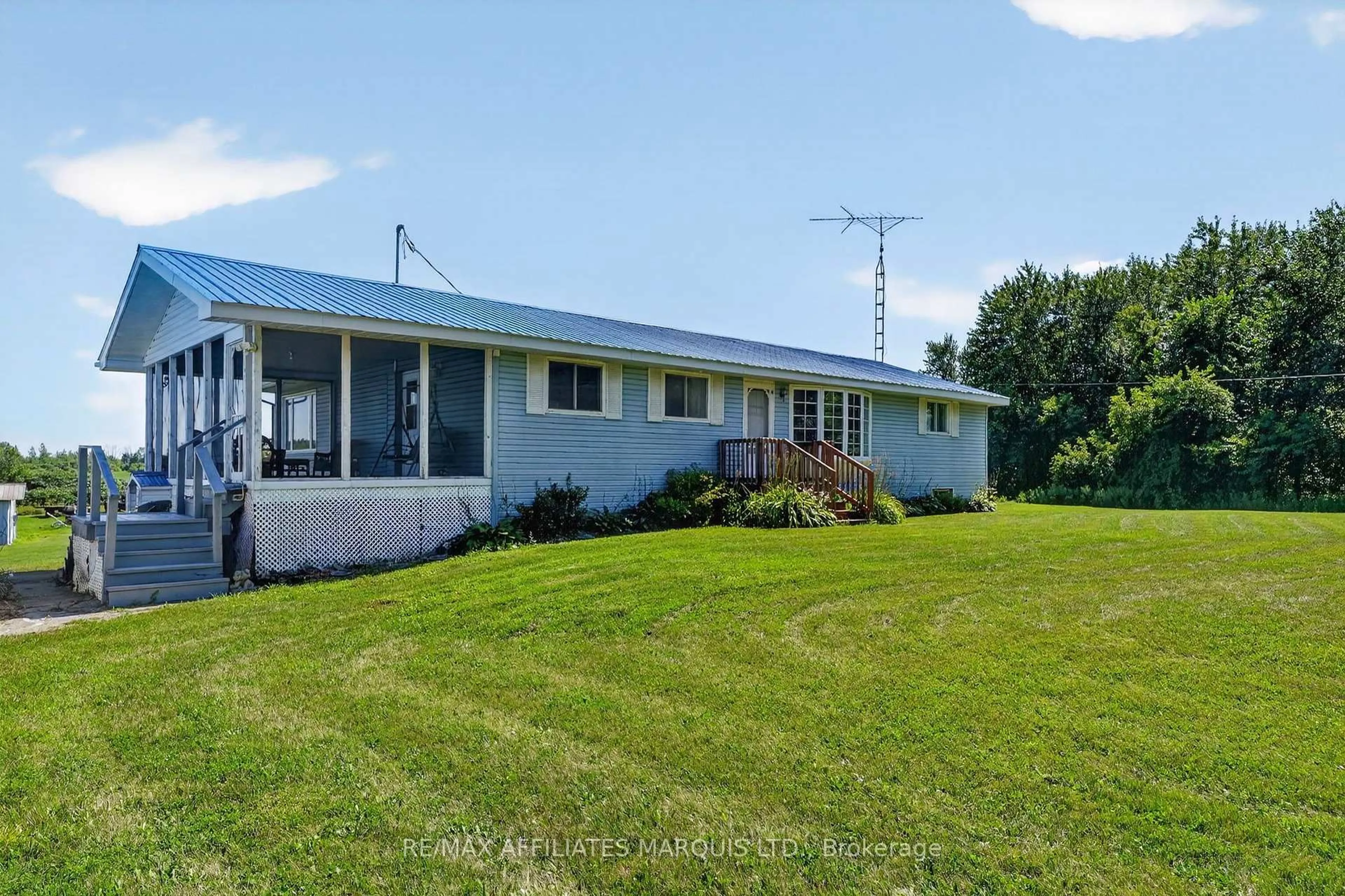 A pic from outside/outdoor area/front of a property/back of a property/a pic from drone, unknown for 19450 Gore Rd, South Glengarry Ontario K0C 2E0