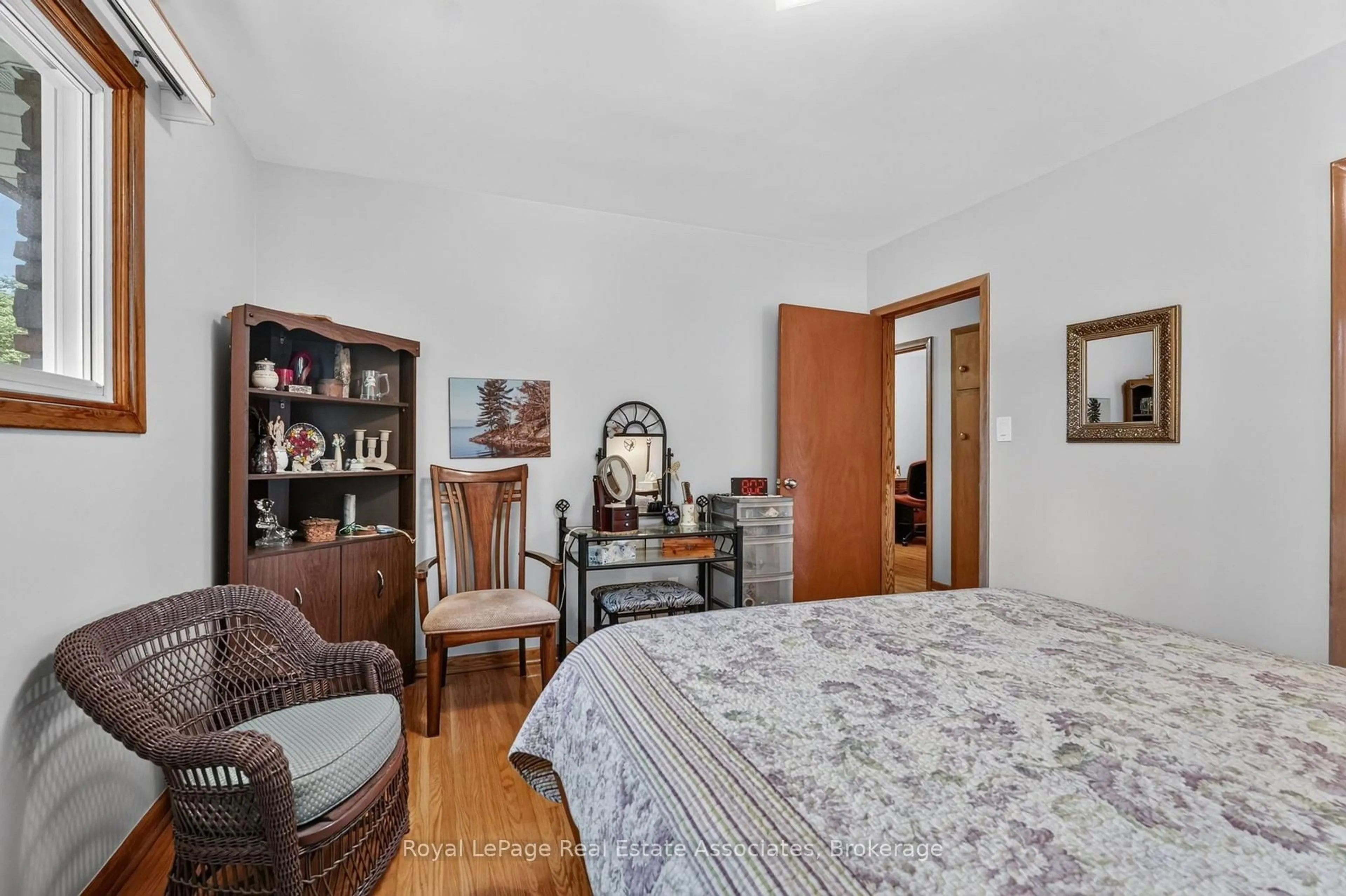 A pic of a room for 3 Northwood Dr, St. Catharines Ontario L2M 4J4