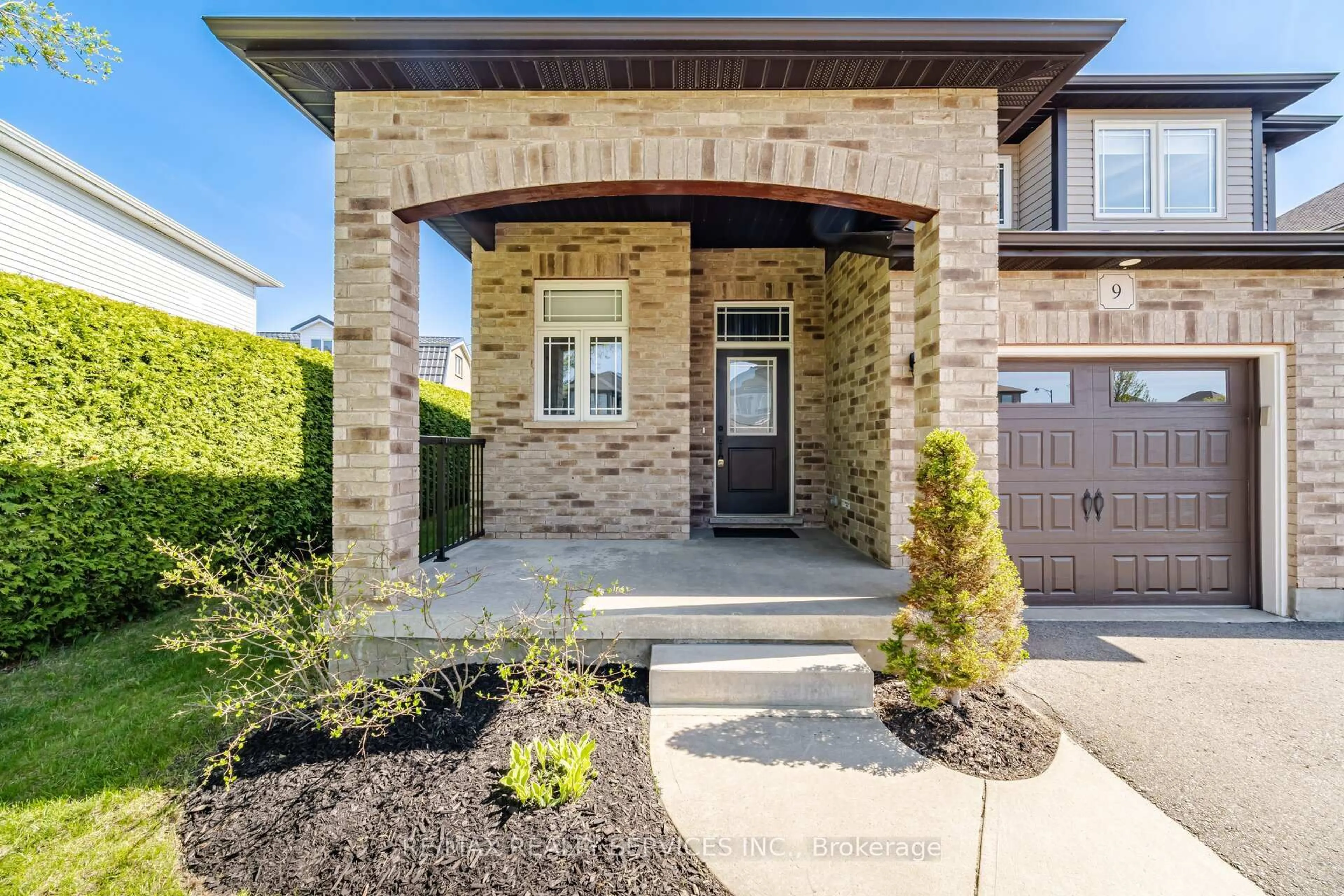 Home with brick exterior material, street for 9 Monty Ave, East Luther Grand Valley Ontario L9W 6P1