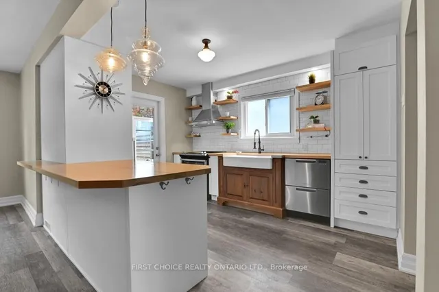 9 Huron Ave, Ottawa 5