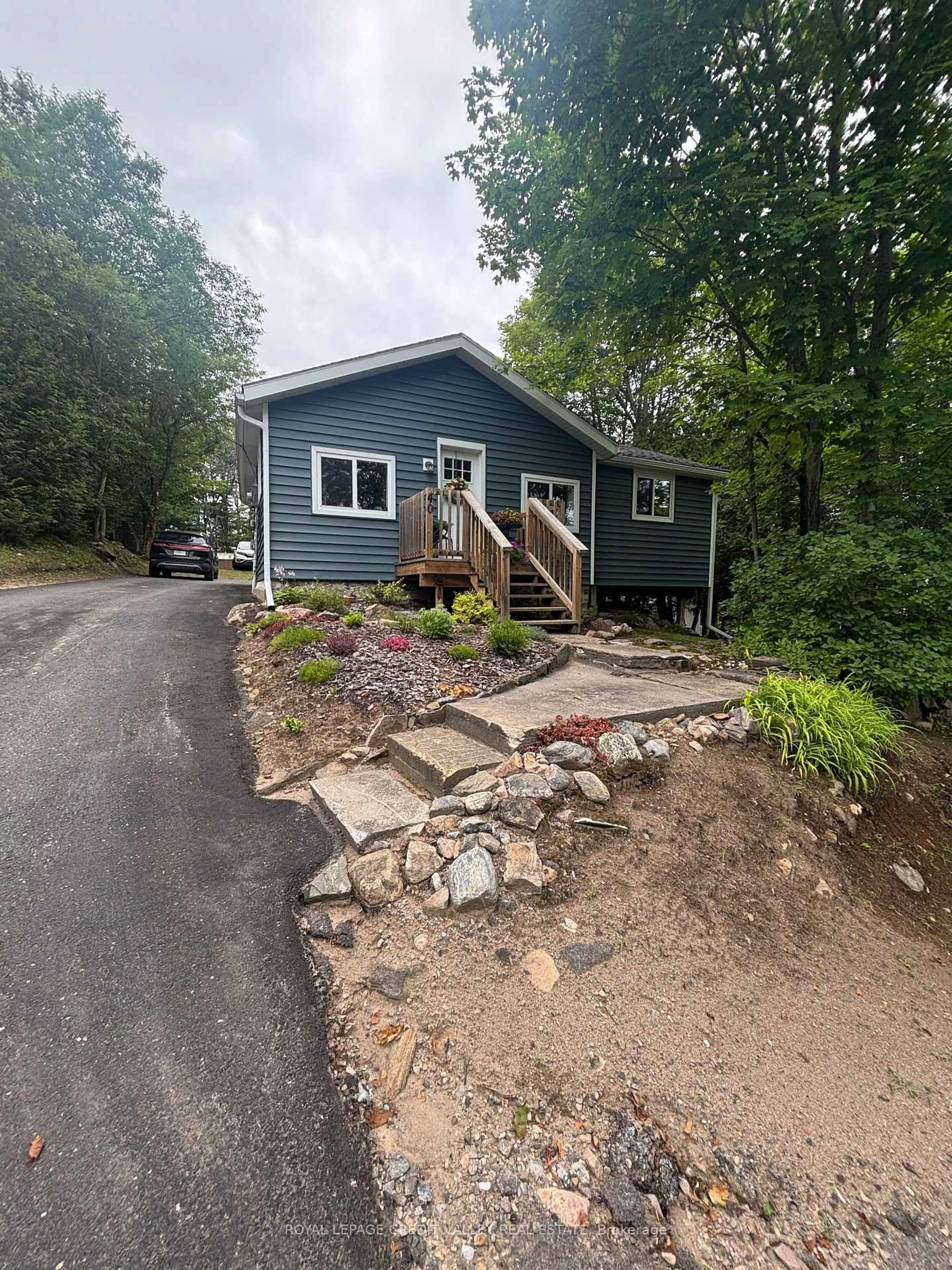 Unknown for 39 Cleak Ave, Bancroft Ontario K0L 1C0