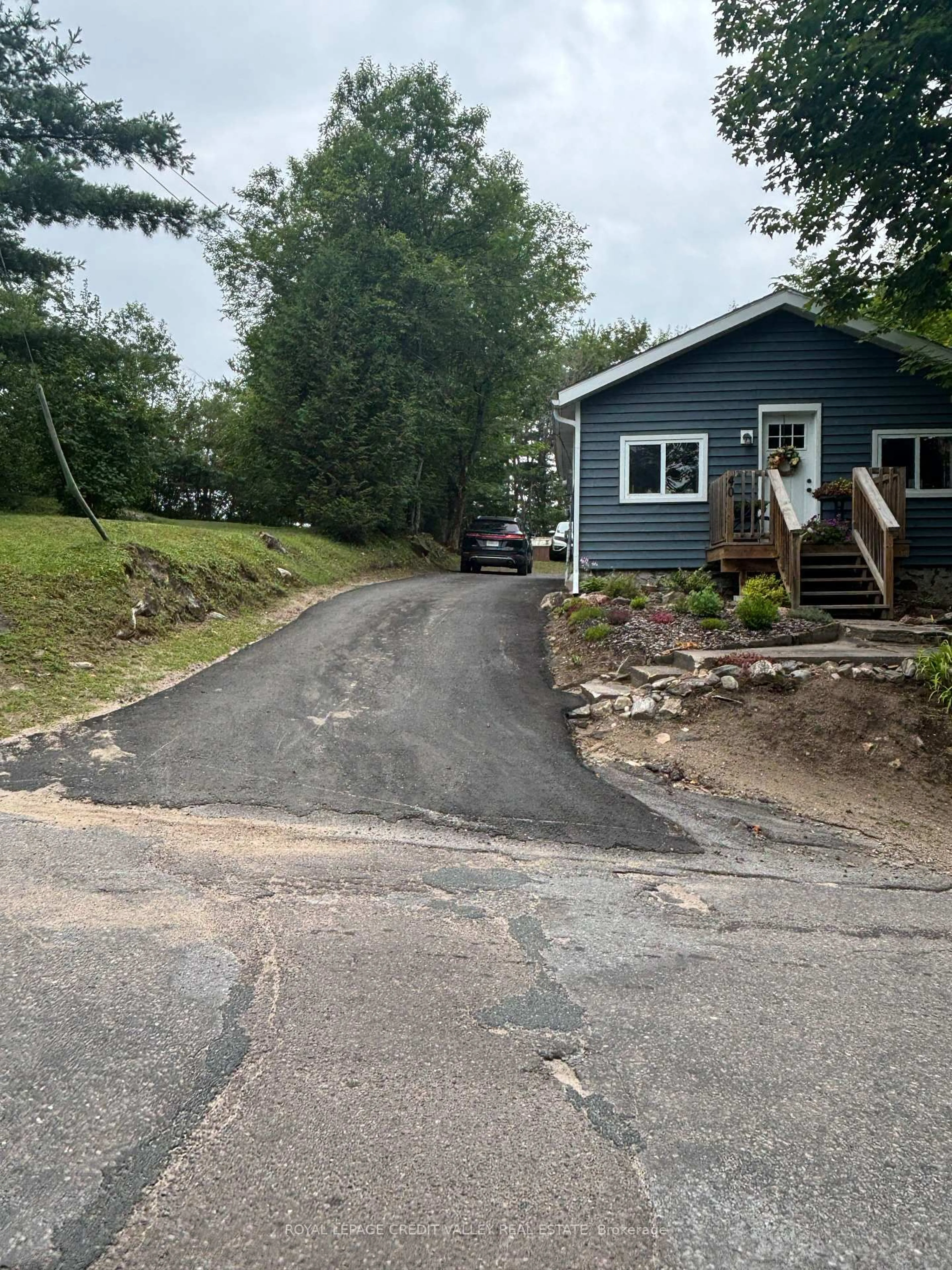 A pic from outside/outdoor area/front of a property/back of a property/a pic from drone, street for 39 Cleak Ave, Bancroft Ontario K0L 1C0