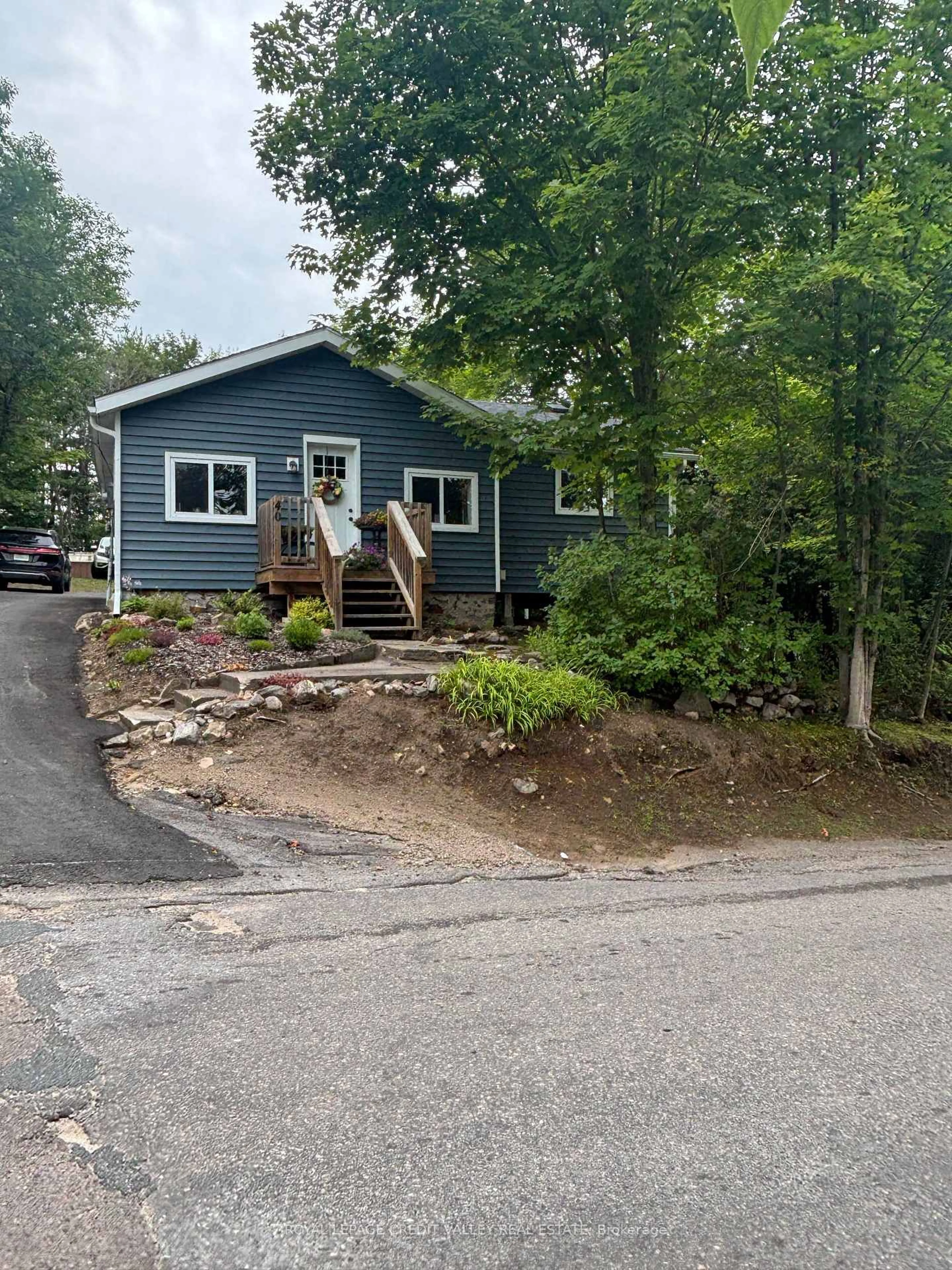 Home with vinyl exterior material, street for 39 Cleak Ave, Bancroft Ontario K0L 1C0