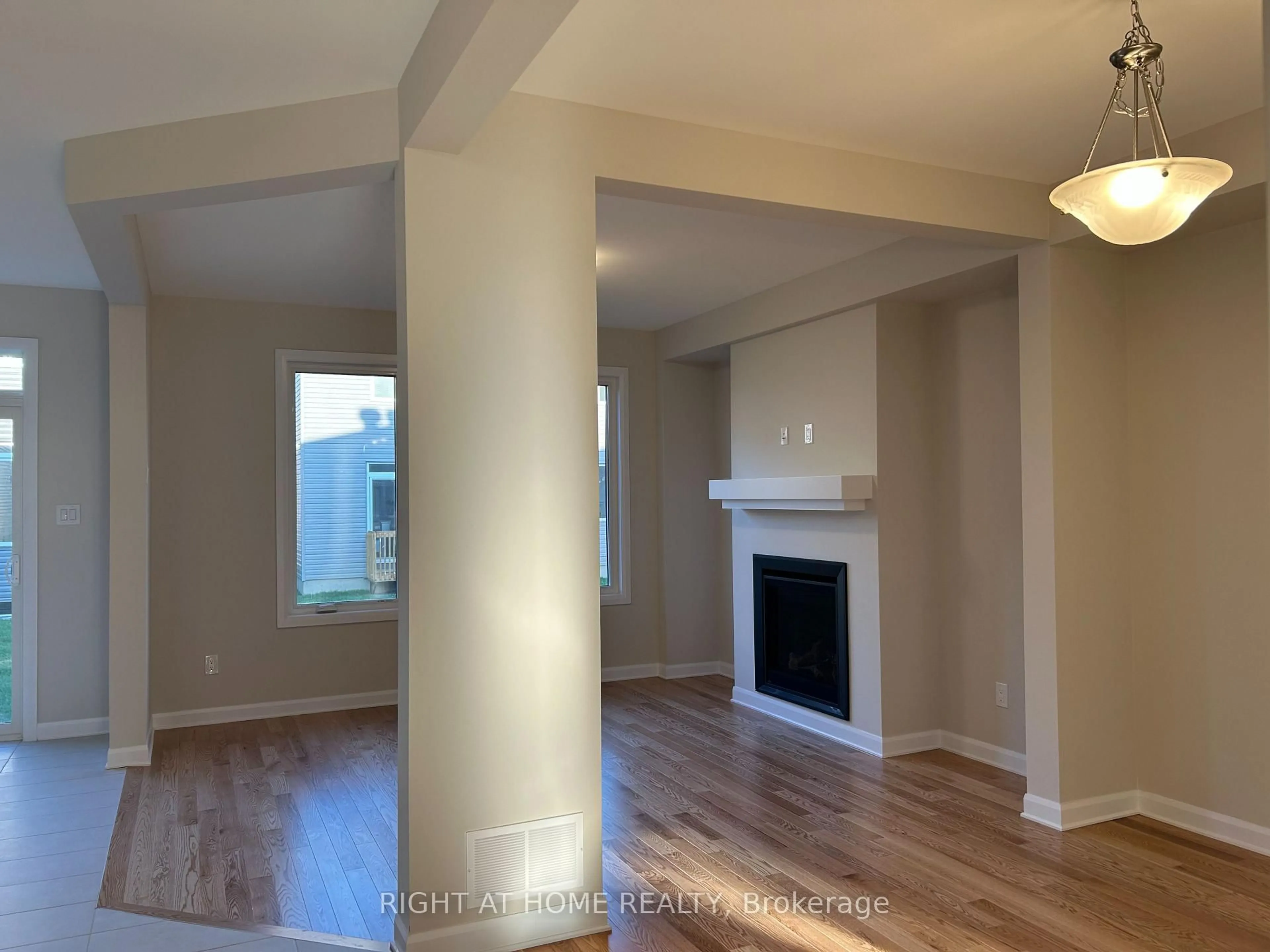 A pic of a room for 633 Idyllic Terr, Ottawa Ontario K4A 2P3