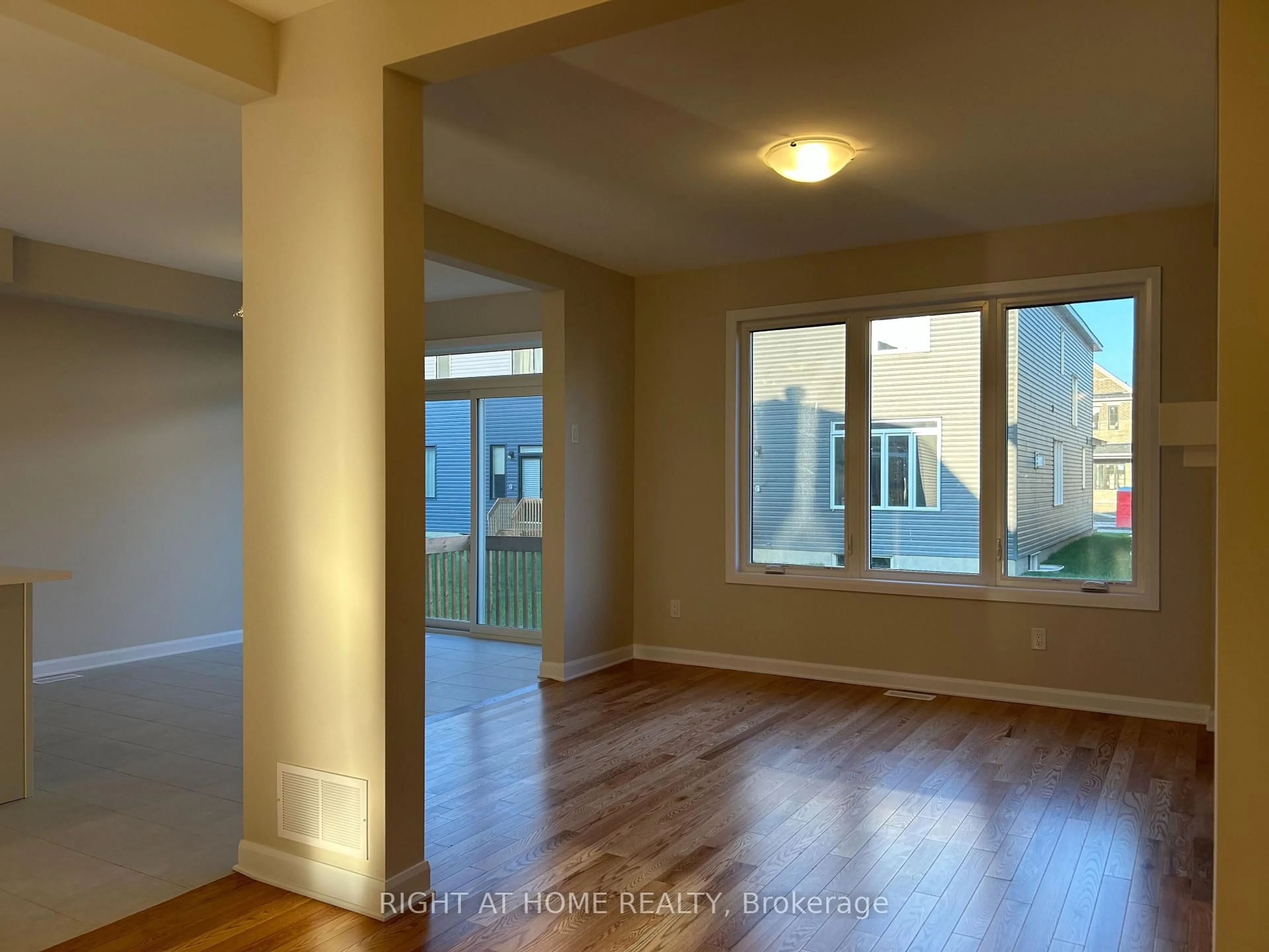 A pic of a room for 633 Idyllic Terr, Ottawa Ontario K4A 2P3