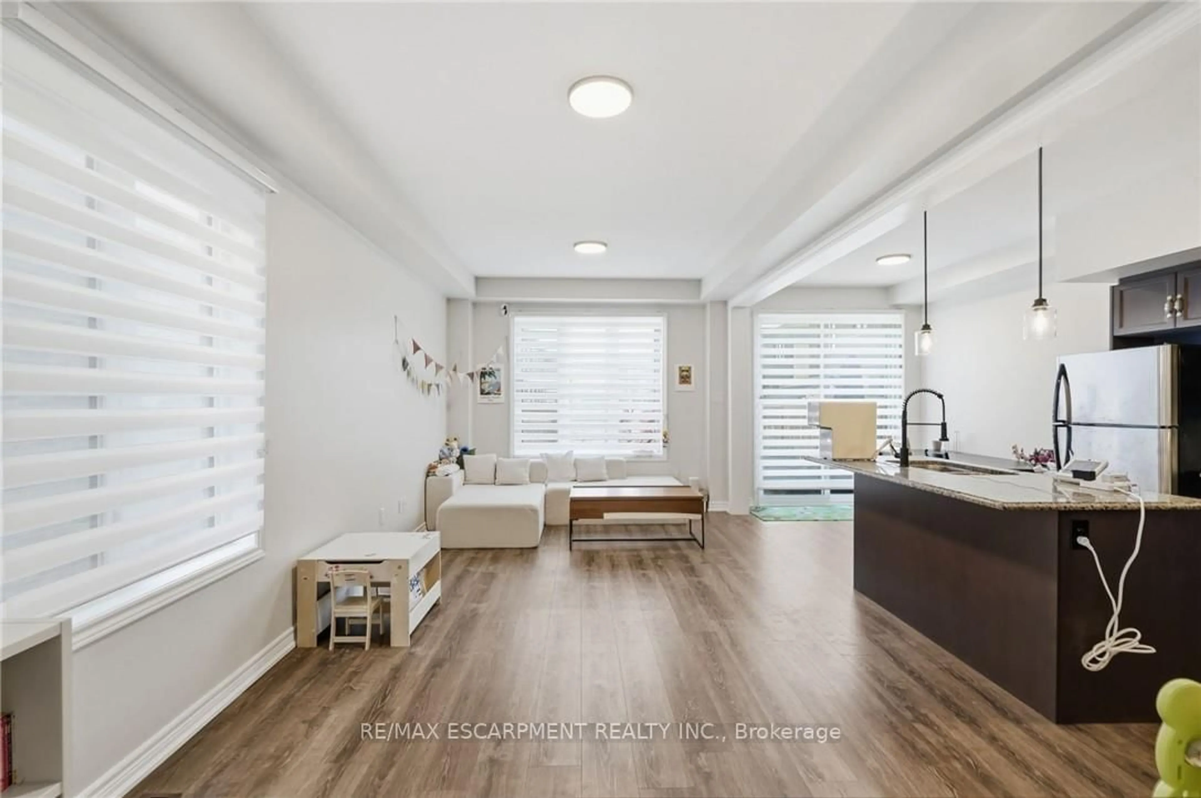 Unknown for 35 Pelican Lane, Hamilton Ontario L8K 0A4