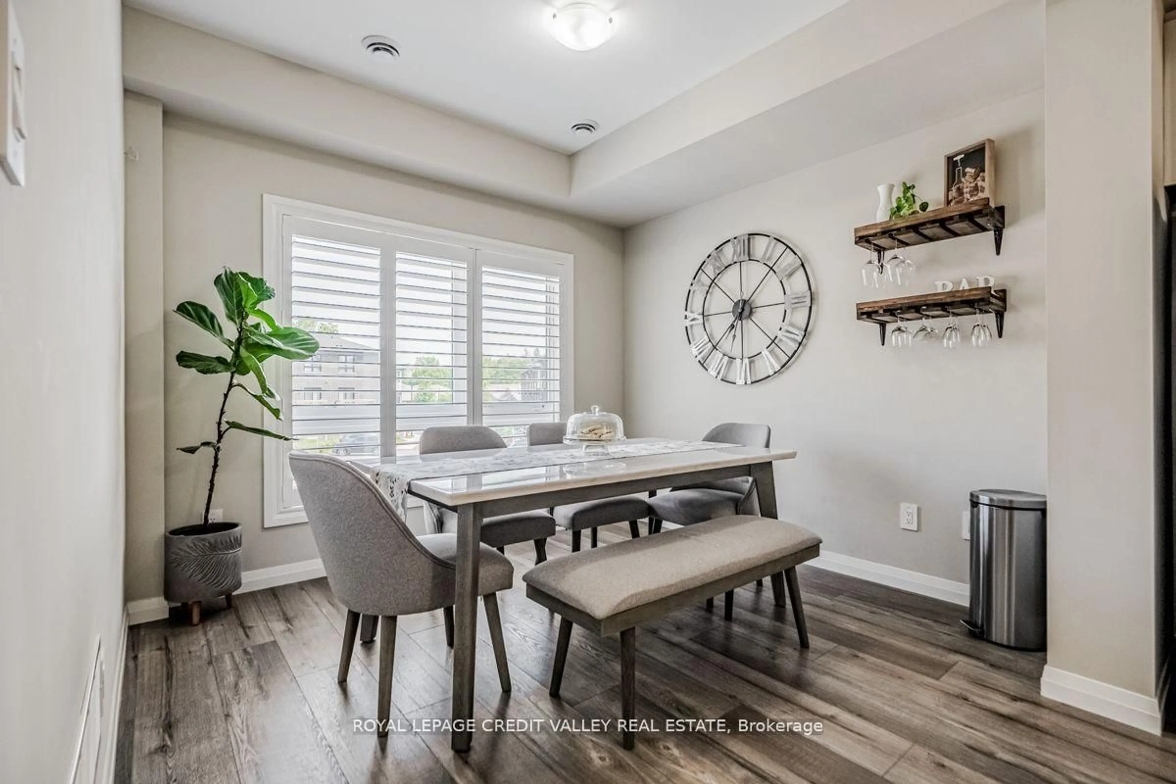 Dining room, unknown for 720-31 Grey St, Brantford Ontario N3S 0K2