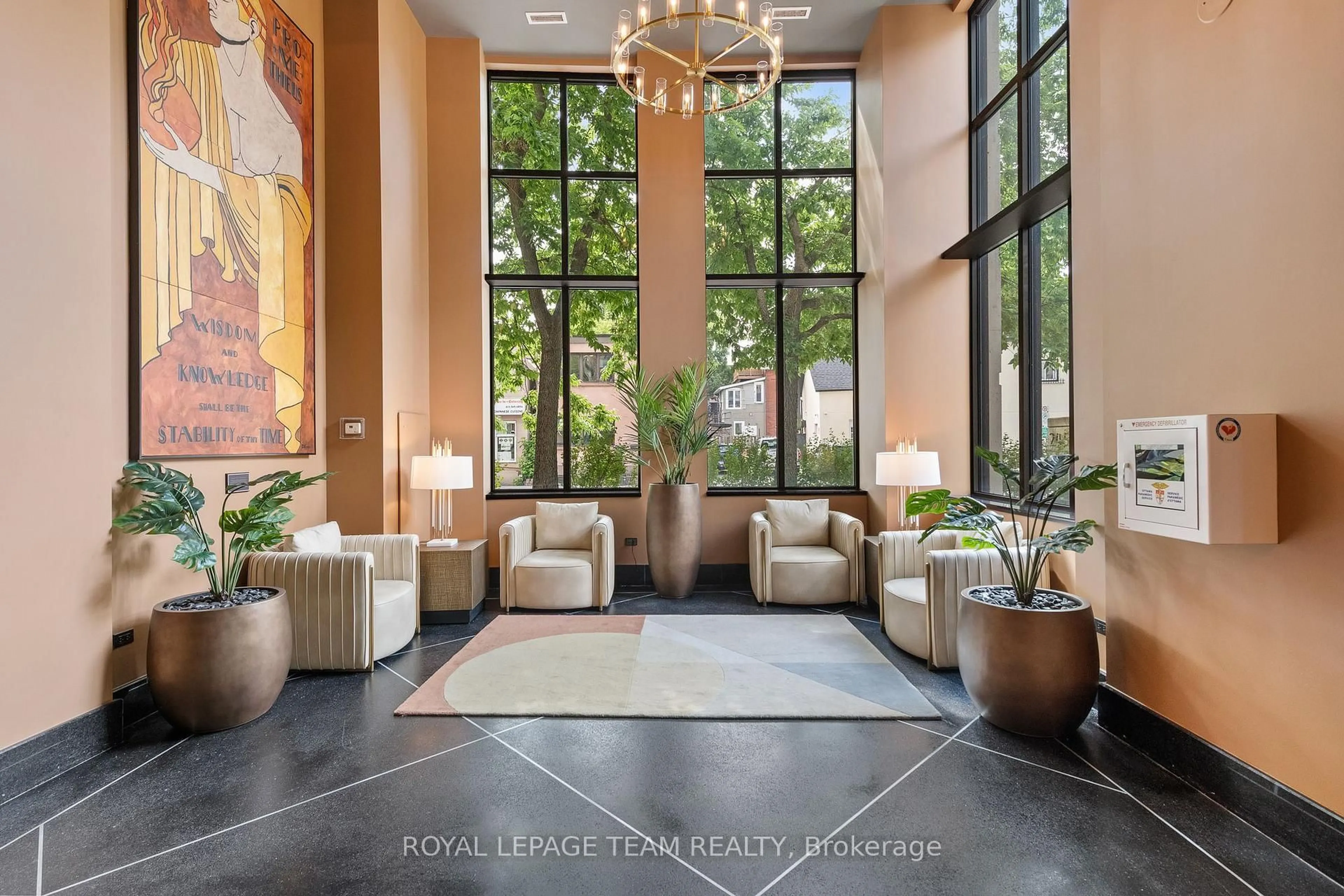 Lobby for 245 Kent St #1003, Ottawa Ontario K2P 0A5