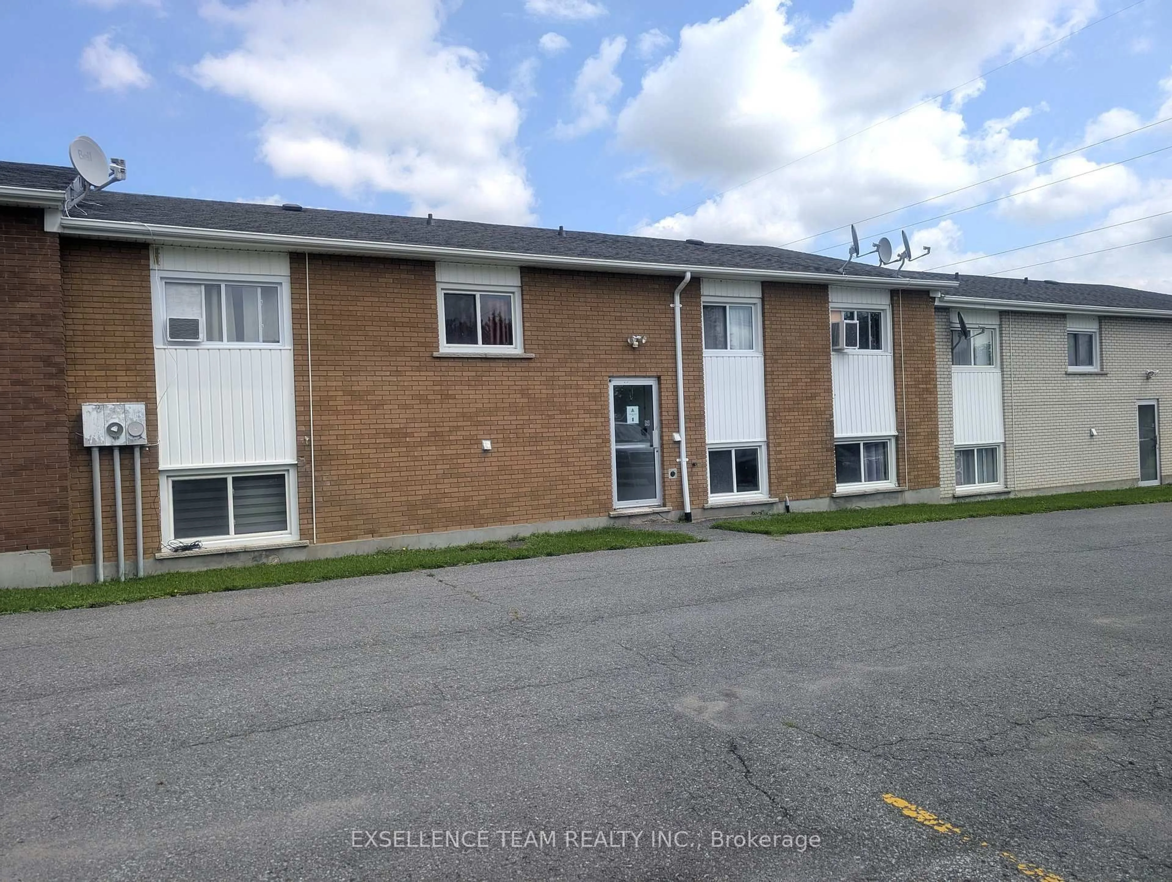 Unknown for 1448 St Michel Ave, Cornwall Ontario K6H 3M8