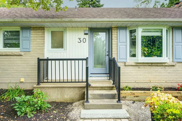 30 Dale Ave, Hamilton 3