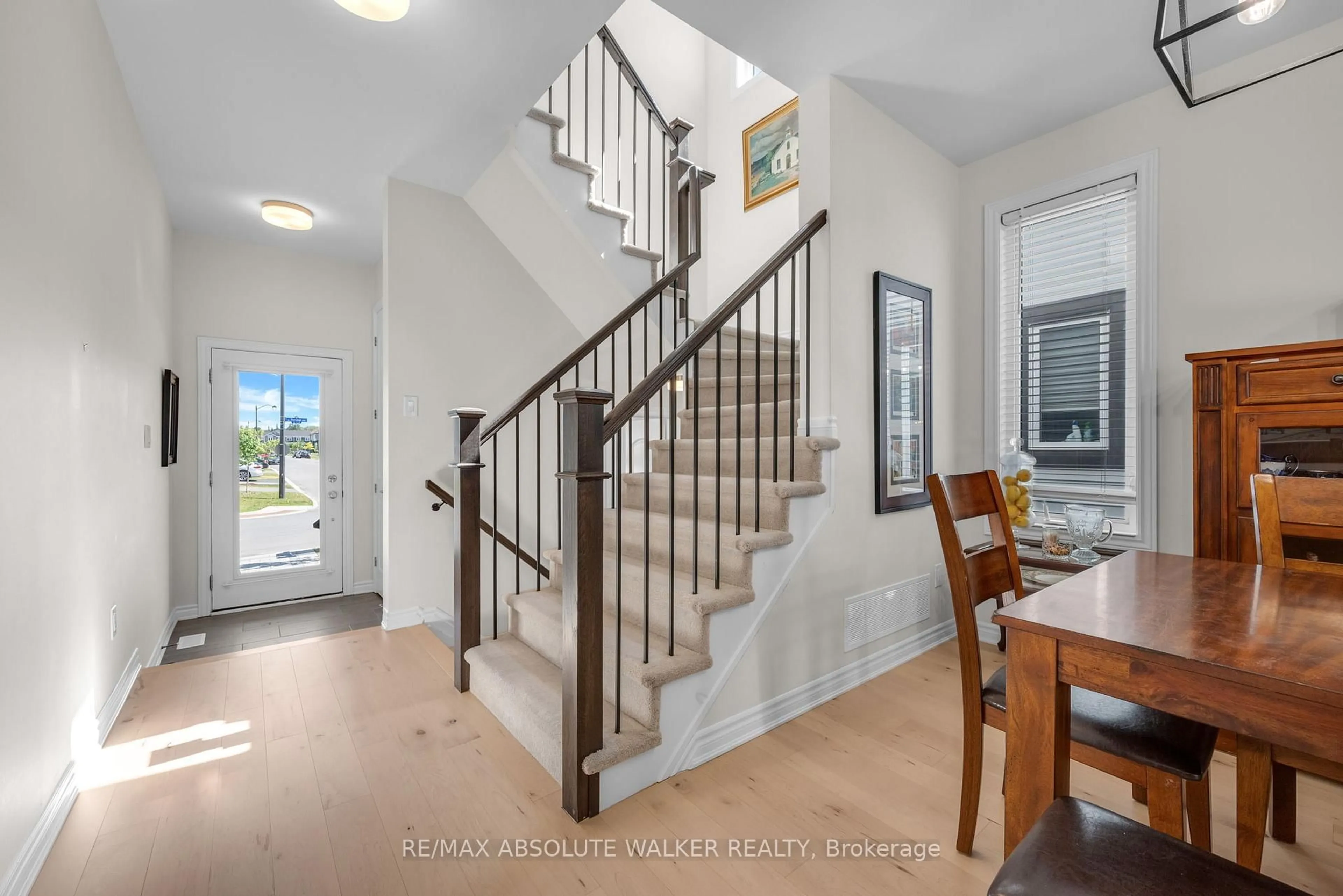 Unknown for 728 Perseus Ave, Ottawa Ontario K2J 6V8