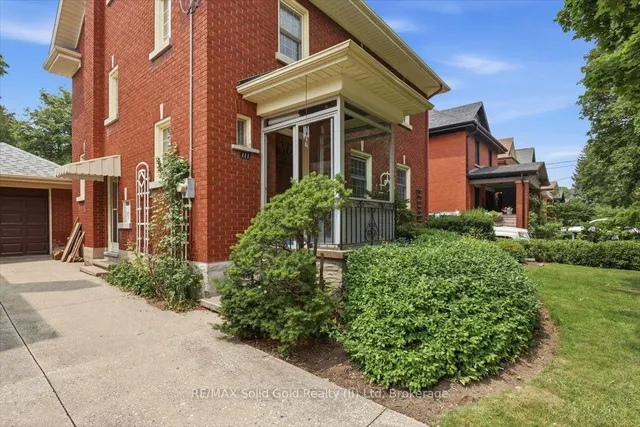 111 Filbert St, Kitchener 2