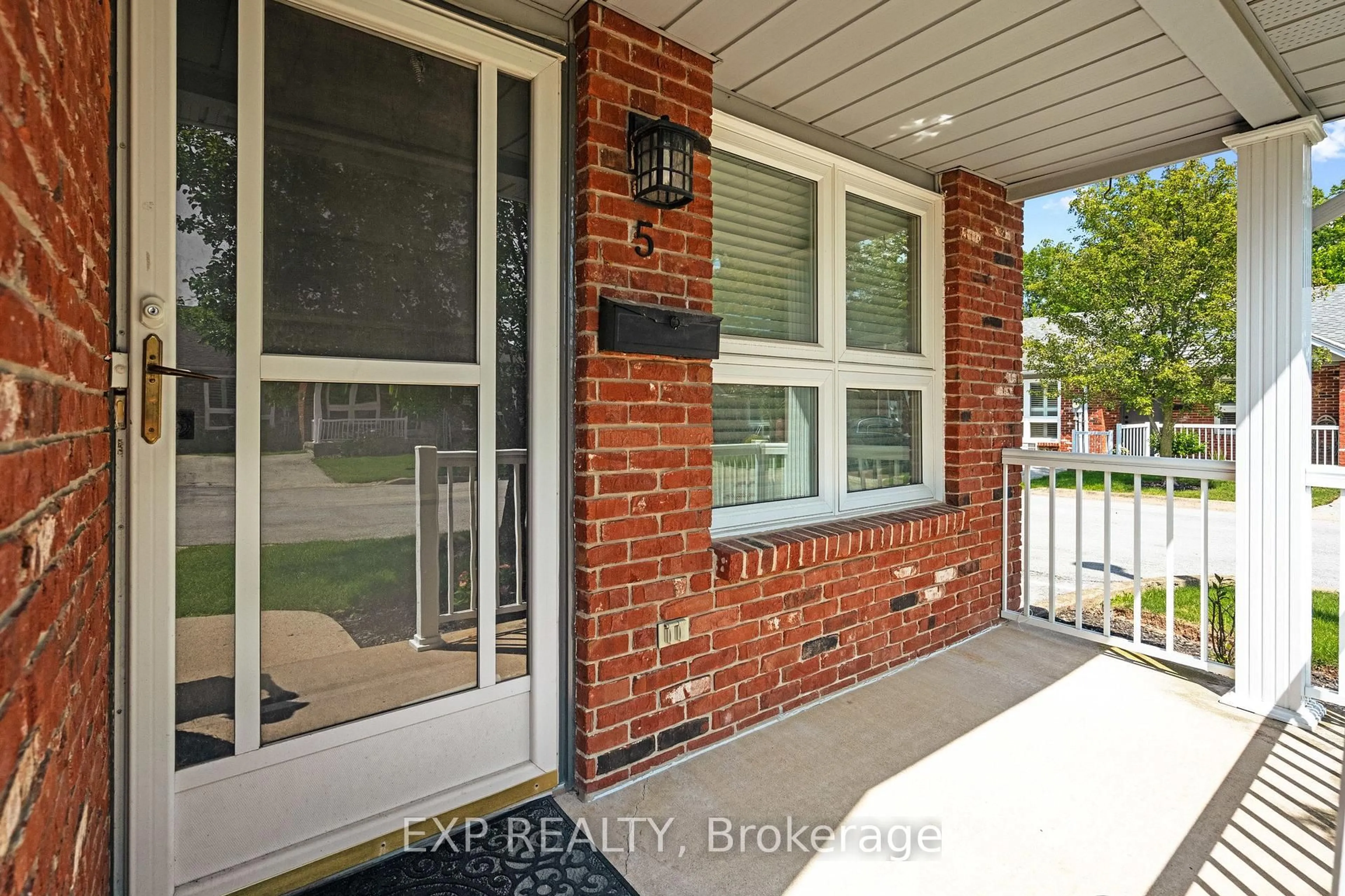 Unknown for 226 VANSICKLE Rd #5, St. Catharines Ontario L2S 2S7