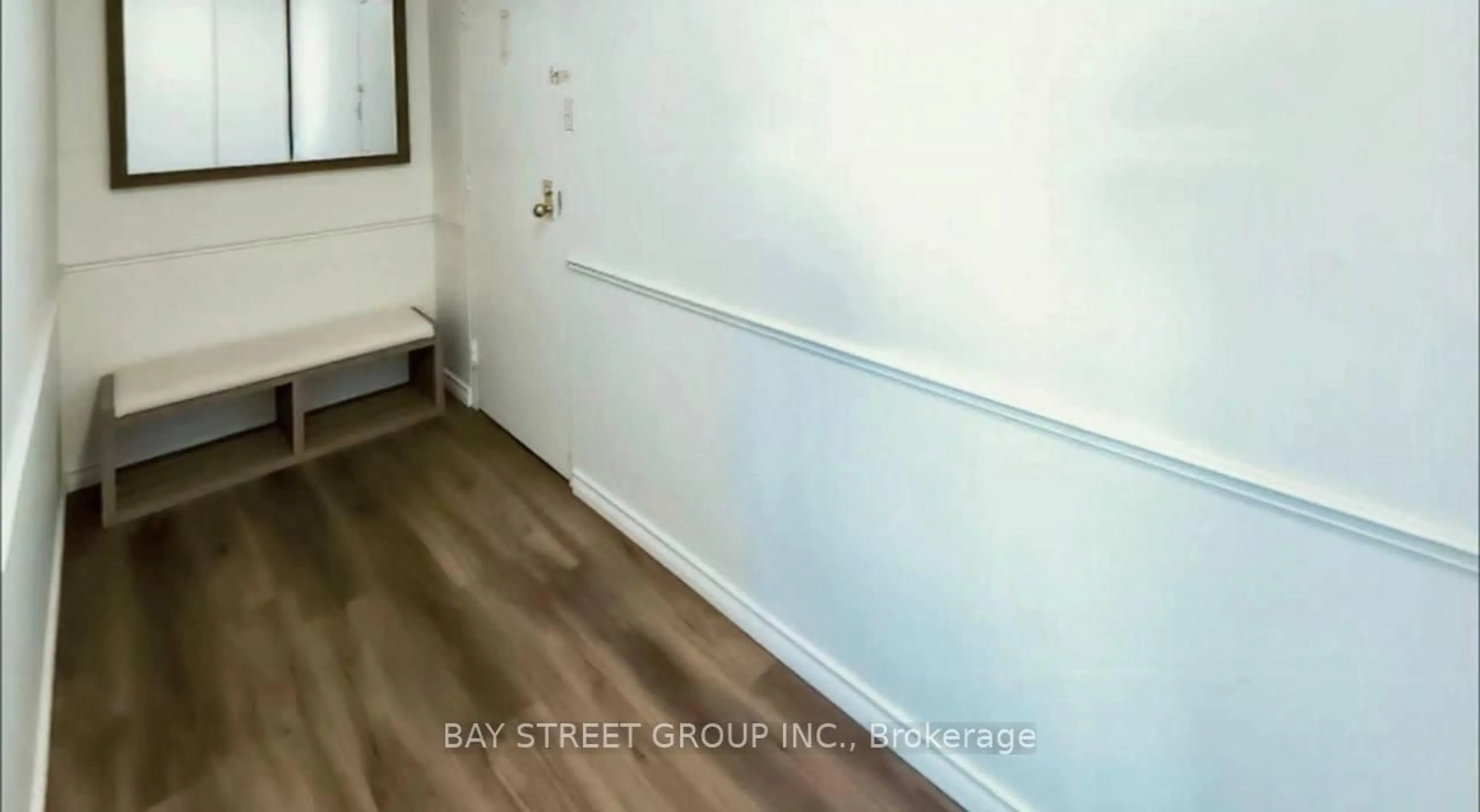 A pic of a room for 858 COMMISSIONERS Rd #1005, London South Ontario N6C 5Y5