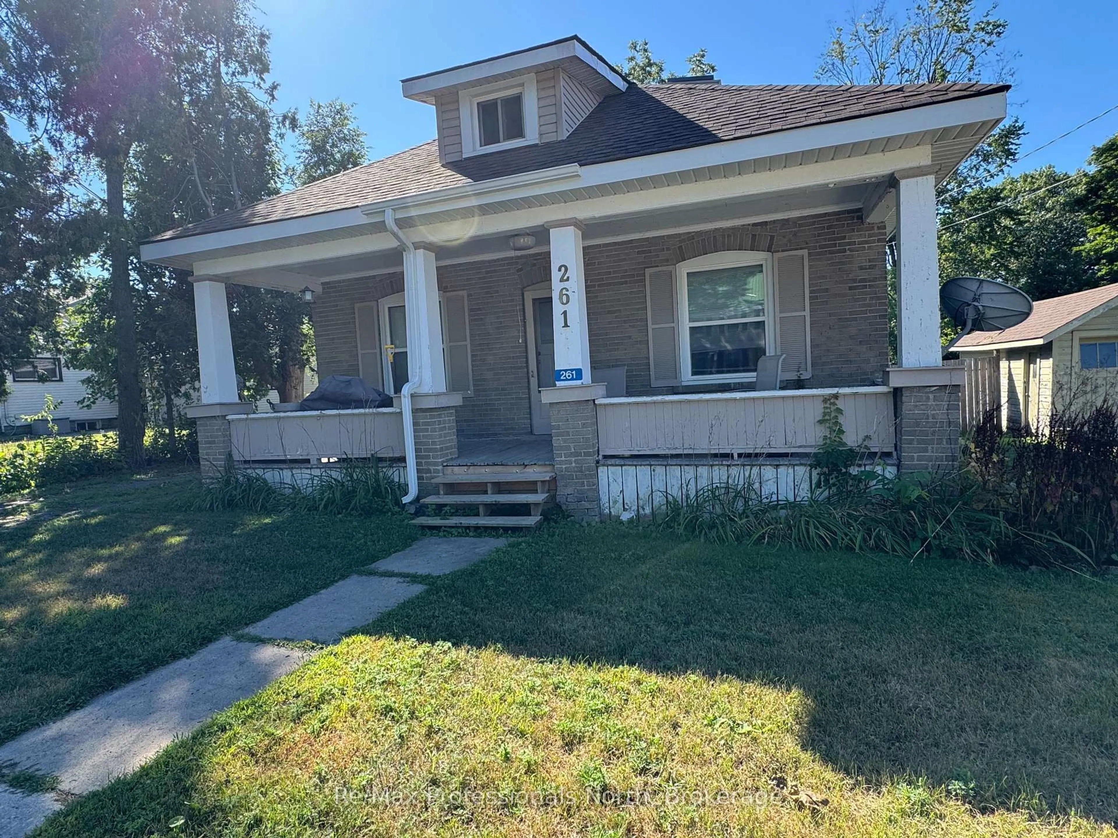 Unknown for 261 HOTCHKISS St, Gravenhurst Ontario P1P 1H7
