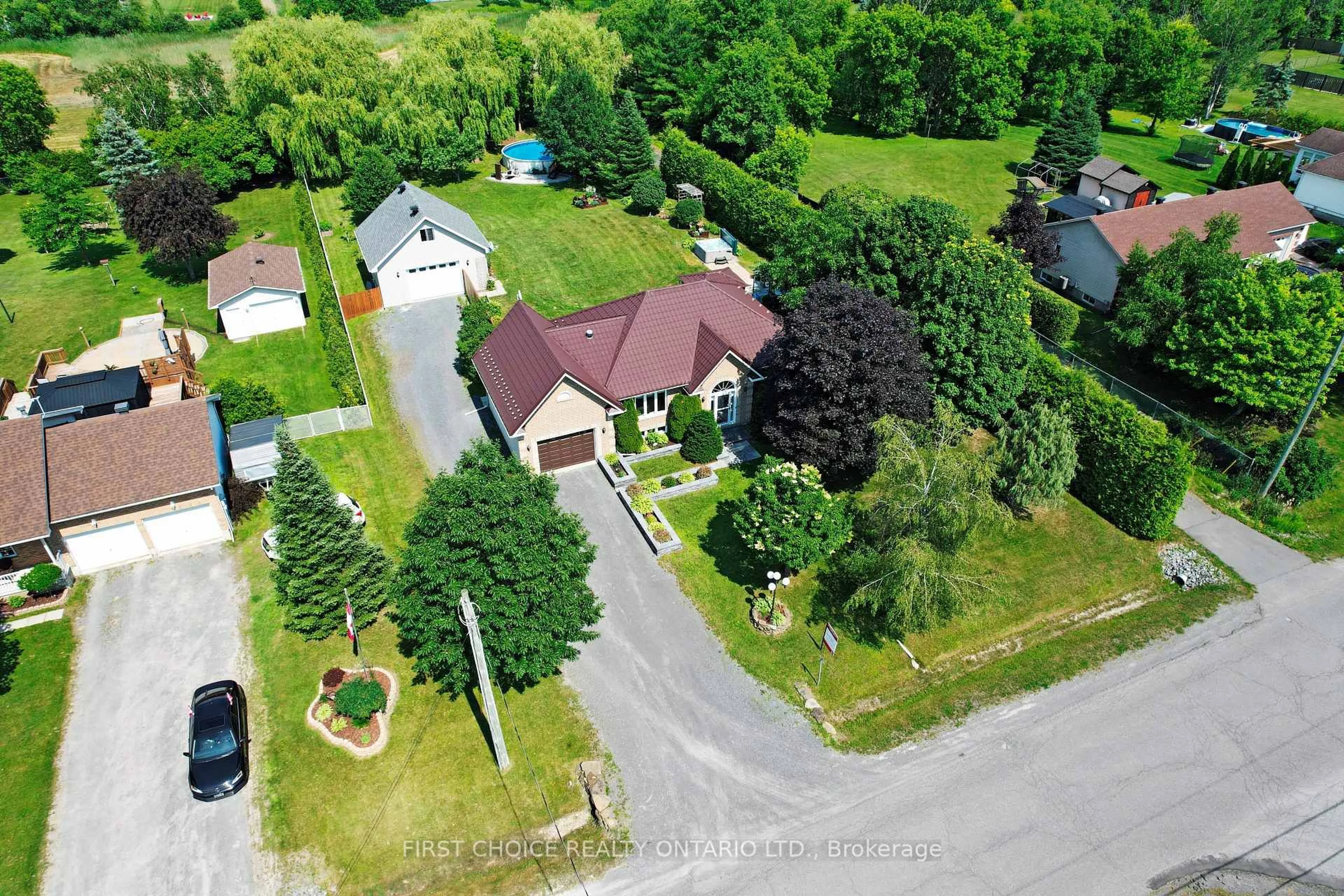 A pic from outside/outdoor area/front of a property/back of a property/a pic from drone, street for 5857 Trudeau Ave, Vars Ontario K0A 3H0