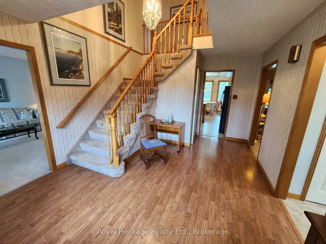 1534 Scollard Cres, Peterborough 3