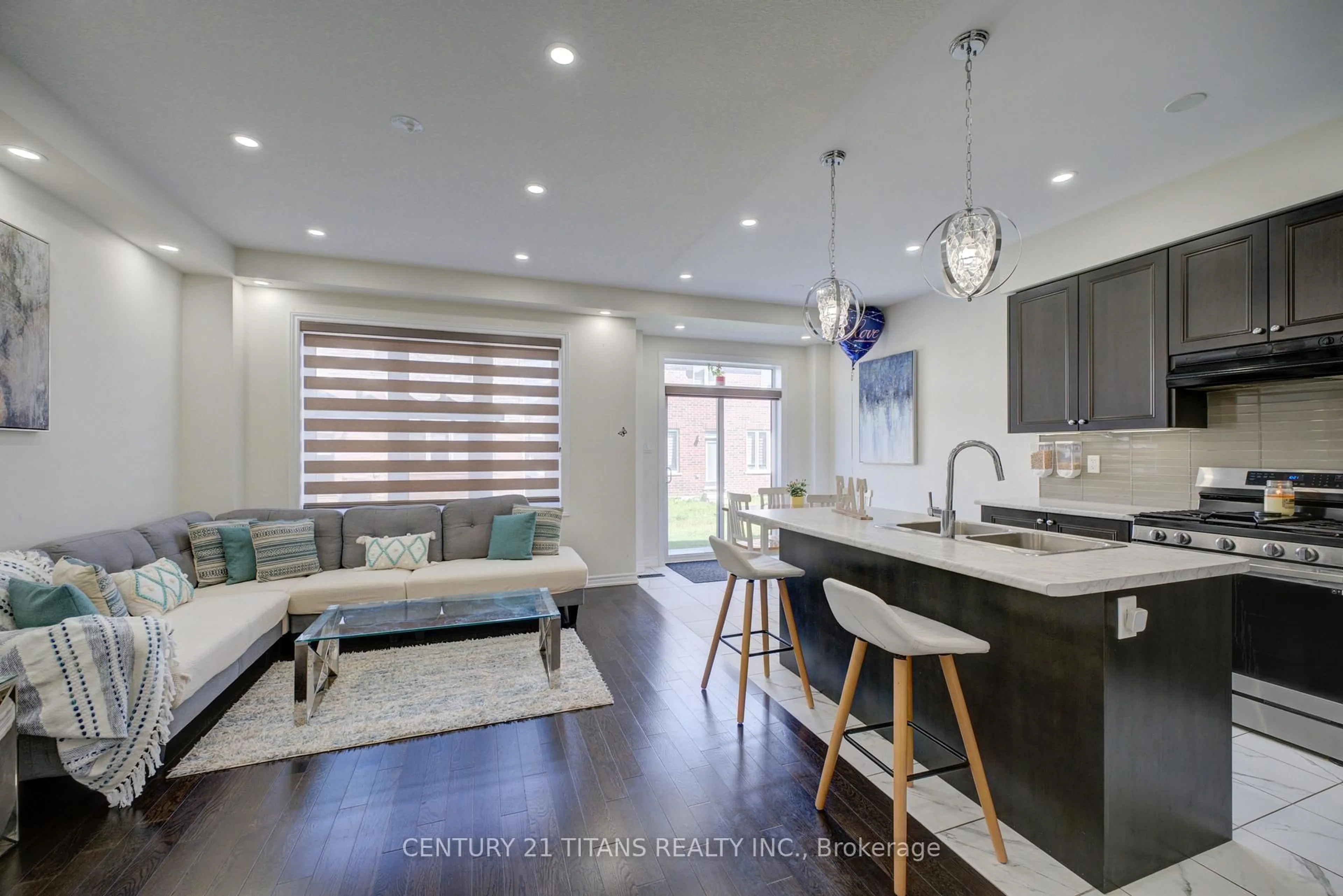 Open concept kitchen, unknown for 12 Mclaren Ave, Brantford Ontario N3T 0T3
