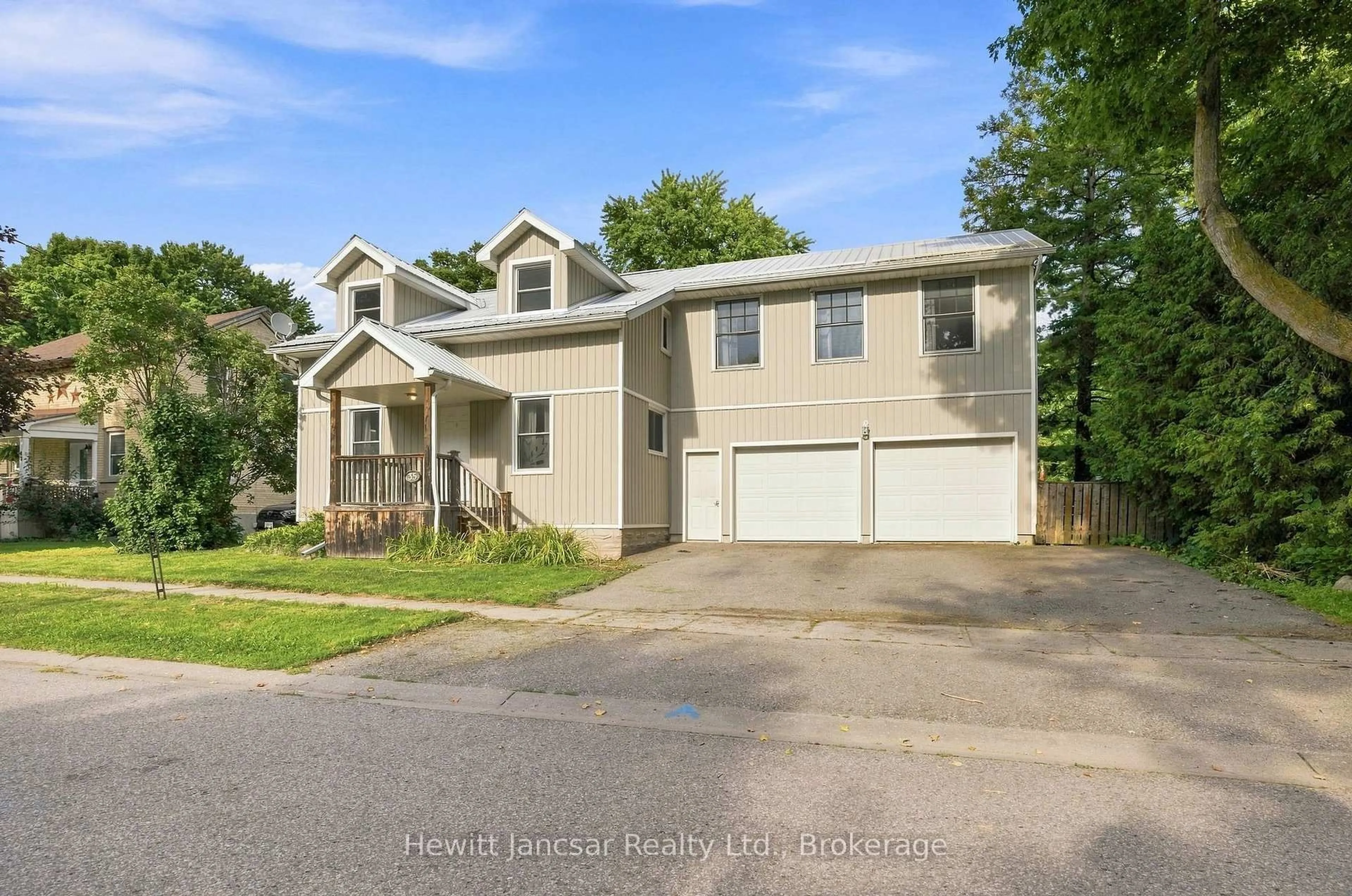 Home with vinyl exterior material, street for 35 William St, Blandford-Blenheim Ontario N0J 1S0