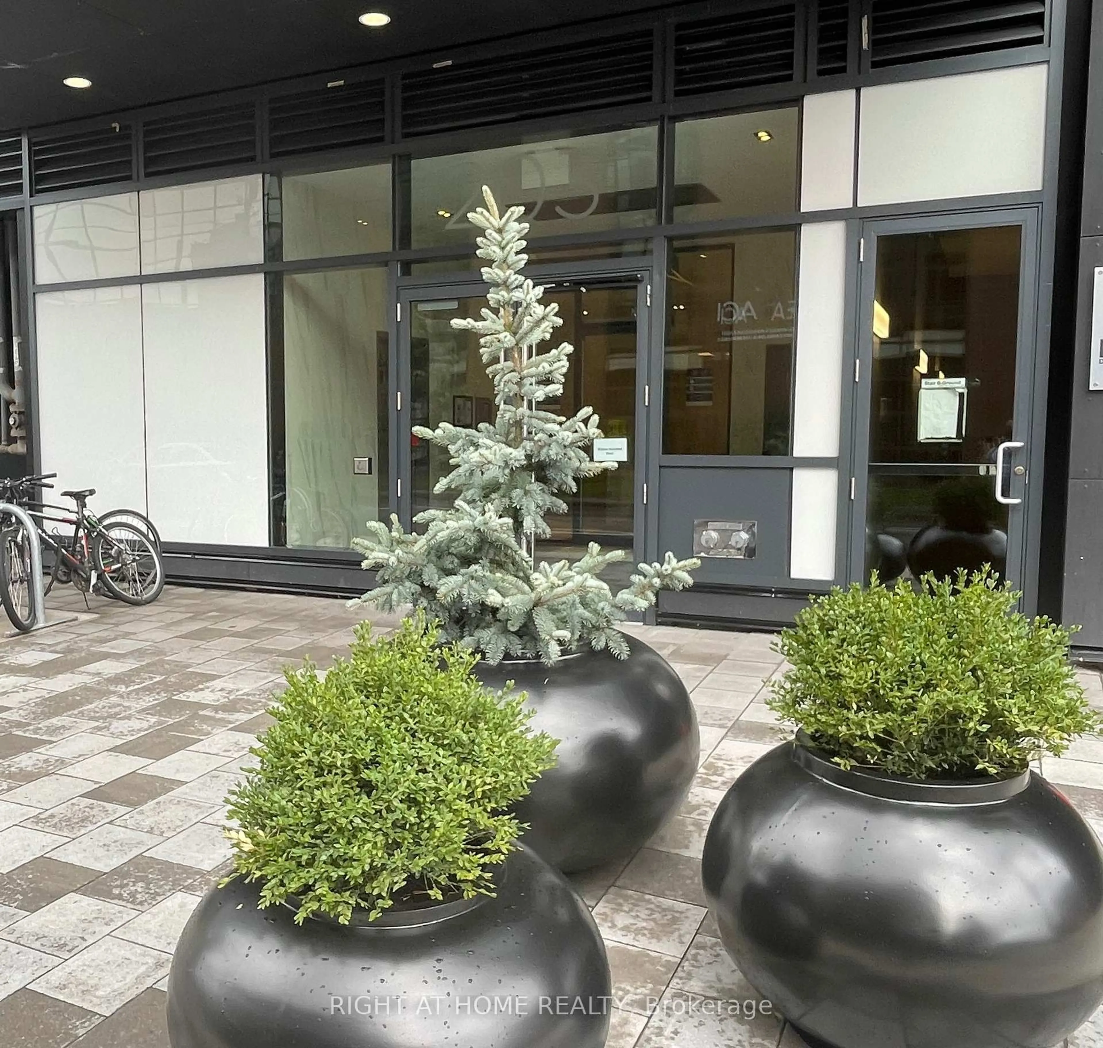 Lobby for 203 CATHERINE St #705, Ottawa Ontario K2P 1J5