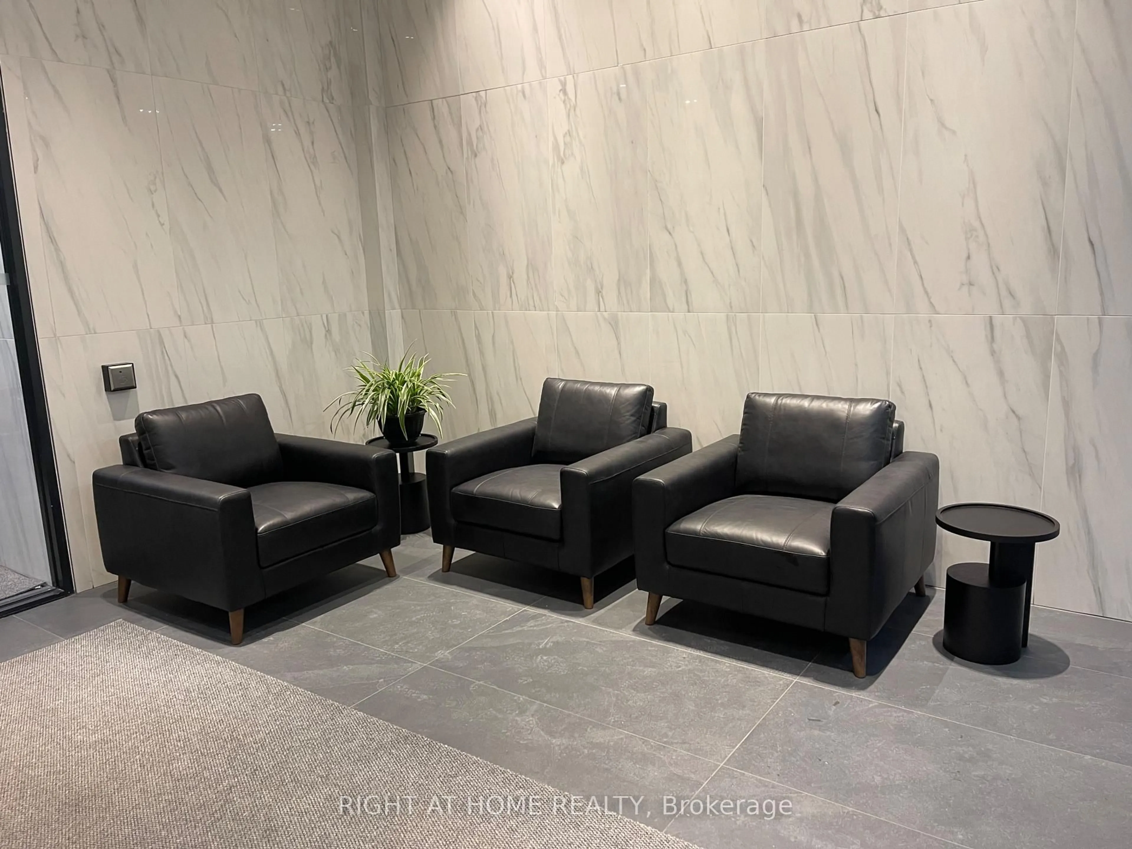 Lobby for 203 CATHERINE St #705, Ottawa Ontario K2P 1J5