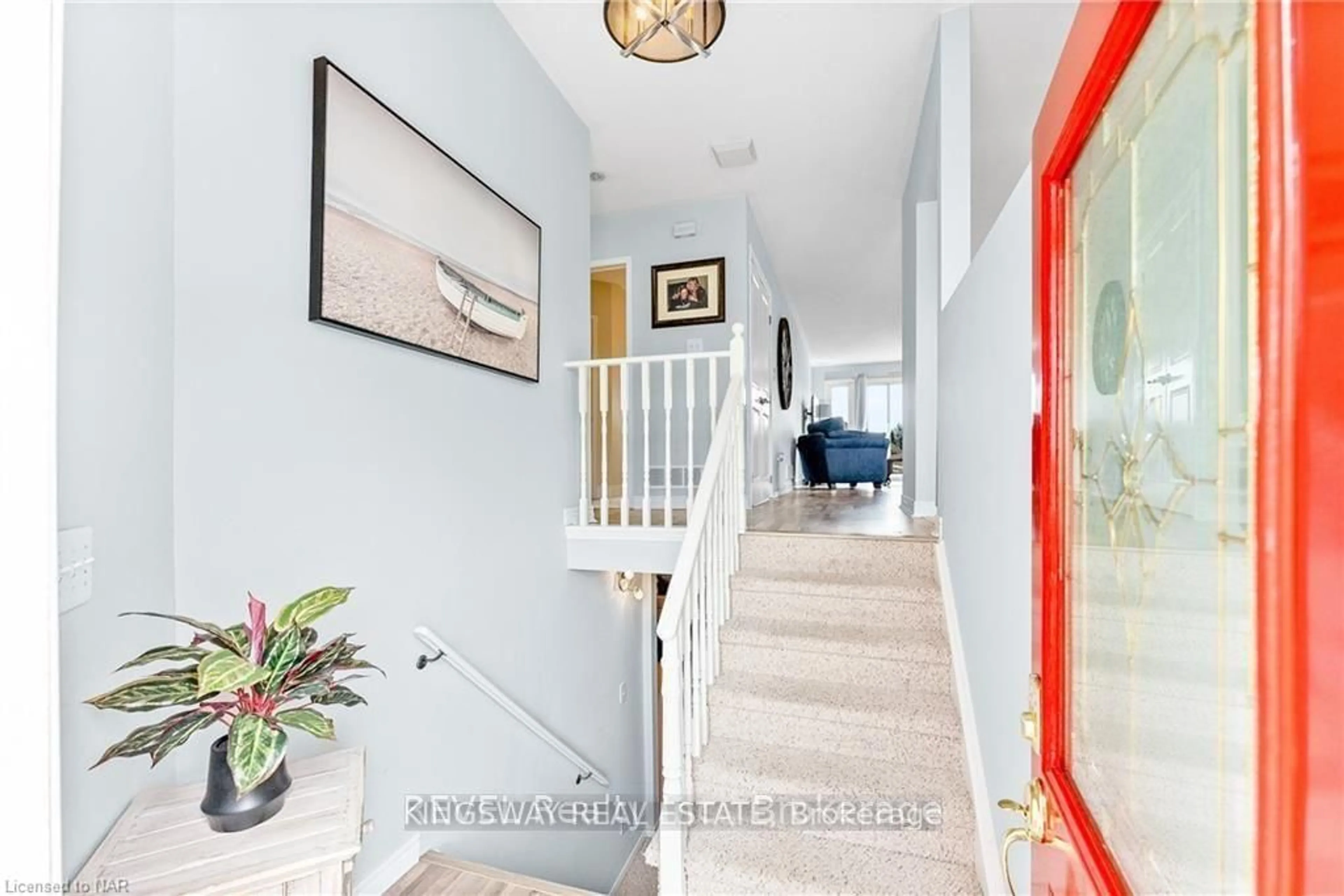 Indoor entryway for 11 JACKSON Crt, Welland Ontario L3C 7G2