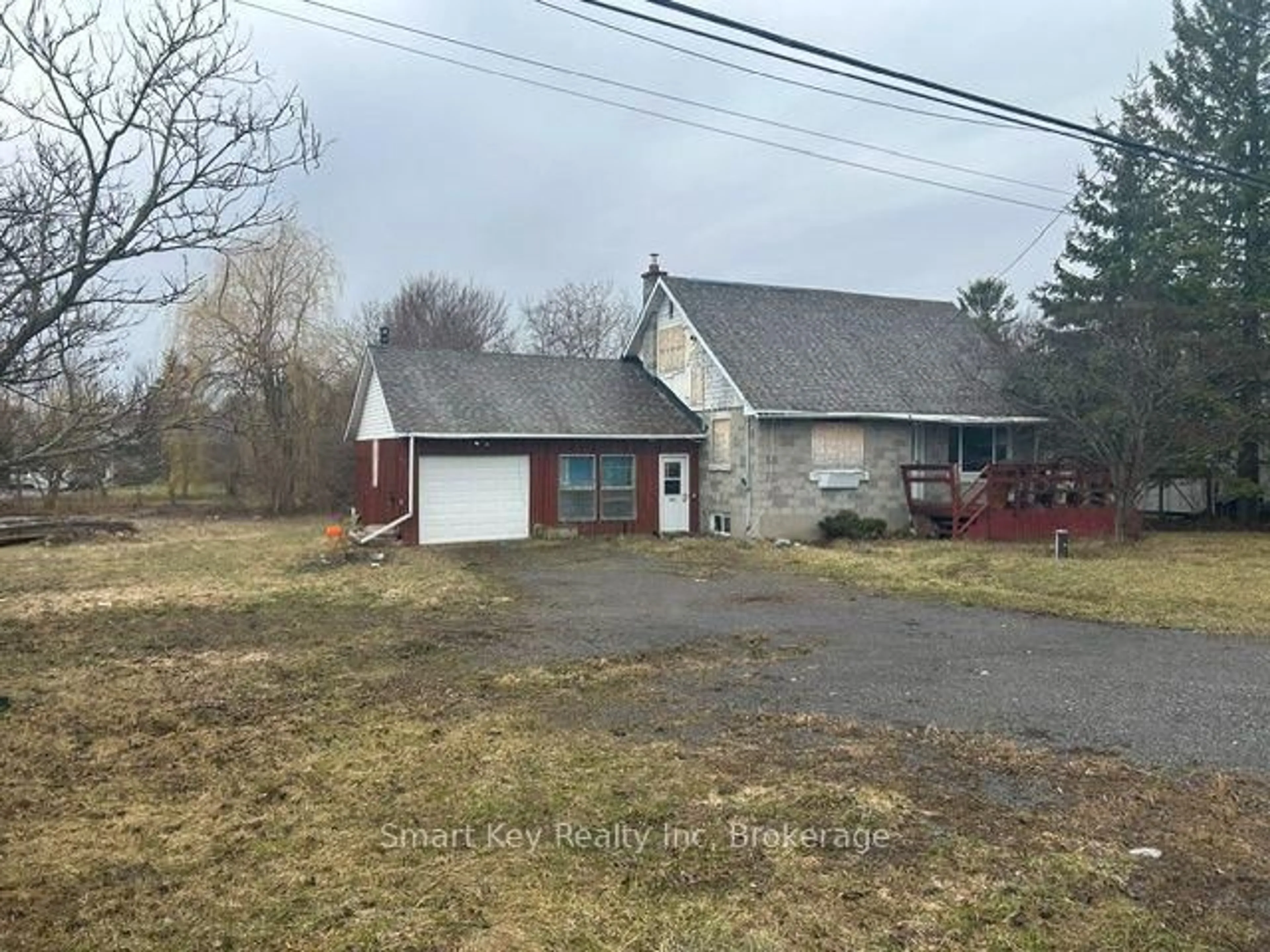 A pic from outside/outdoor area/front of a property/back of a property/a pic from drone, unknown for 1696 River Rd, Ottawa Ontario K4M 1B4
