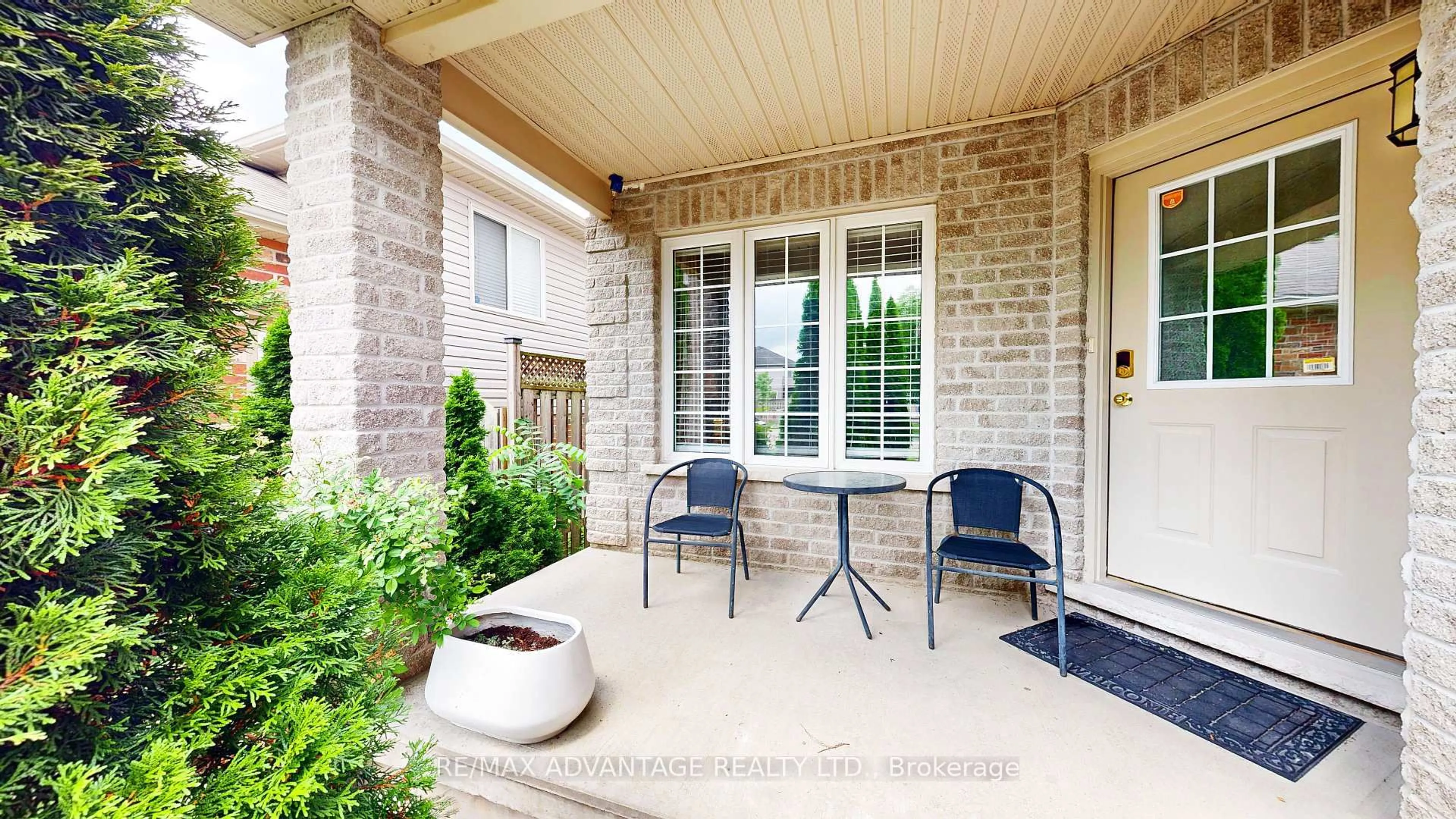 Patio, street for 816 Wild Rose Lane, London North Ontario N6H 5X4