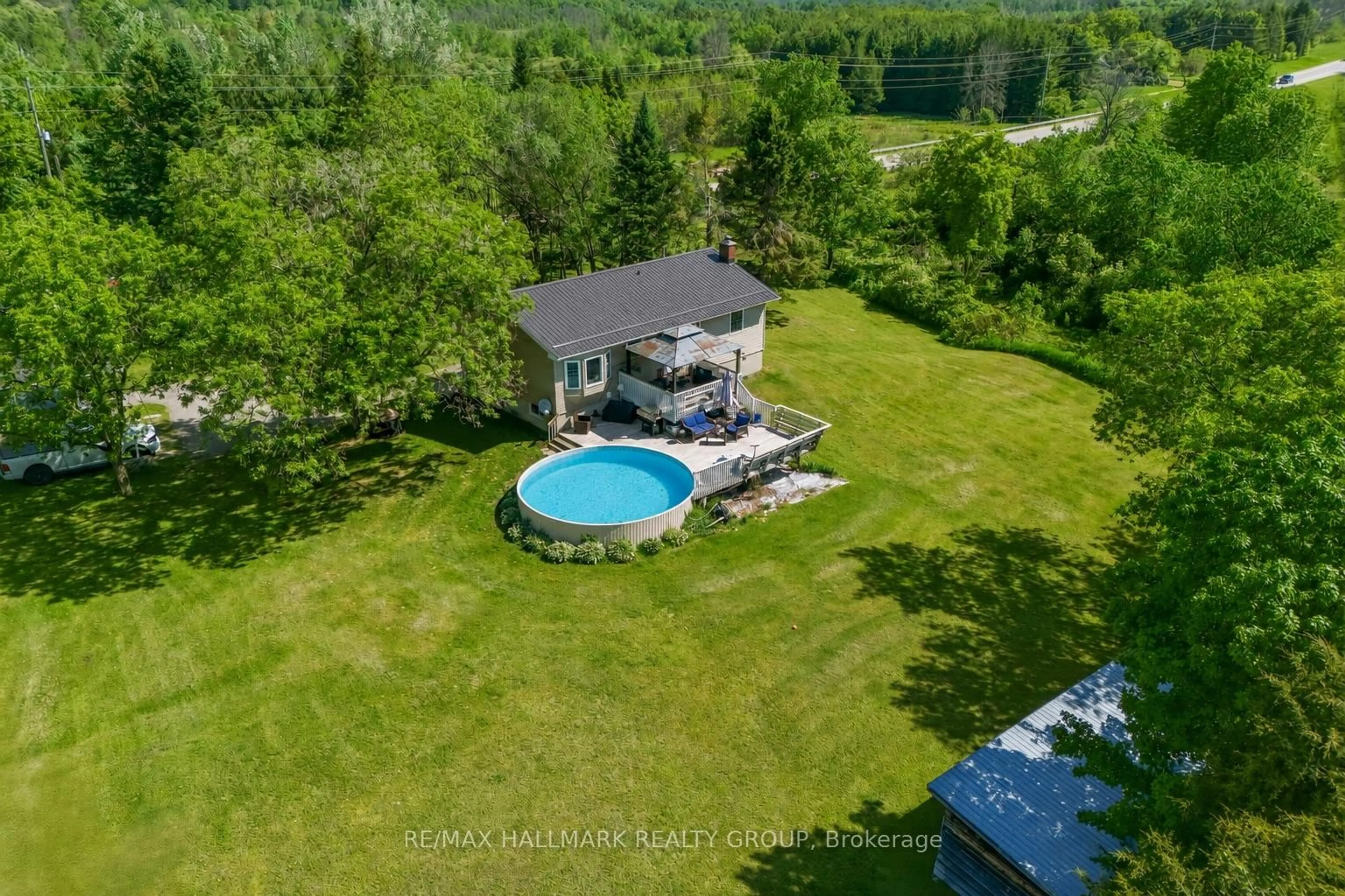 A pic from outside/outdoor area/front of a property/back of a property/a pic from drone, water/lake/river/ocean view for 237 County Road 42 Rd, Leeds and the Thousand Islands Ontario K0E 1G0