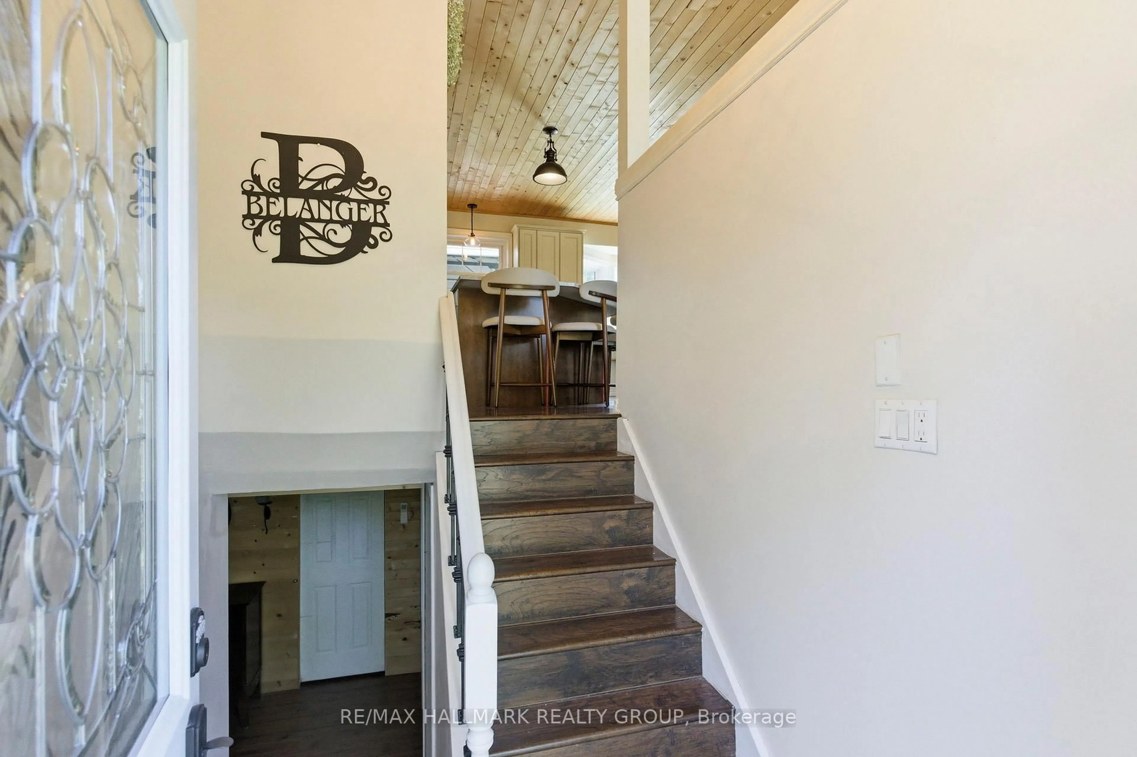 Indoor entryway for 237 County Road 42 Rd, Leeds and the Thousand Islands Ontario K0E 1G0