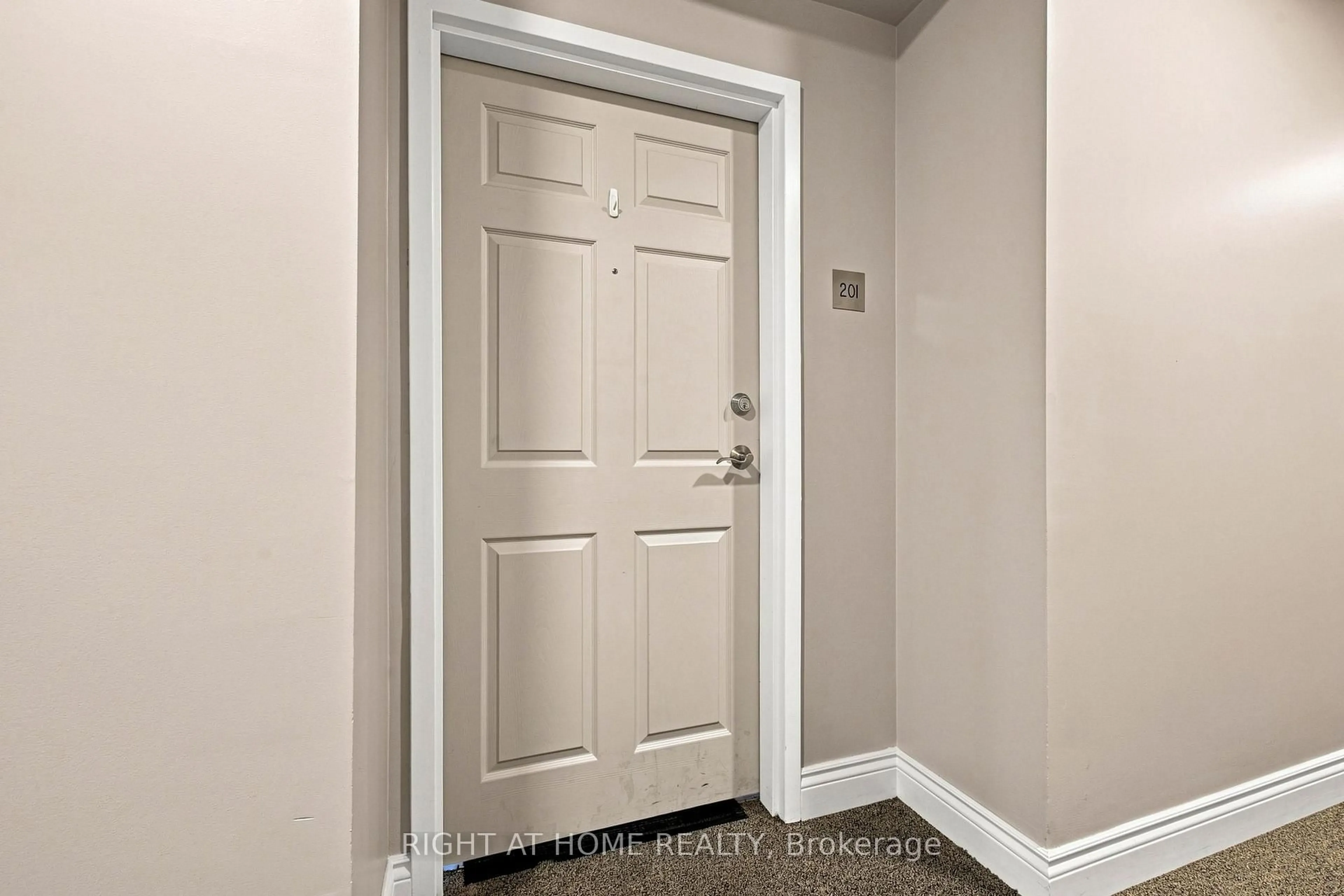 Indoor entryway for 2 Colonial Dr #201, Guelph Ontario N1L 0K8